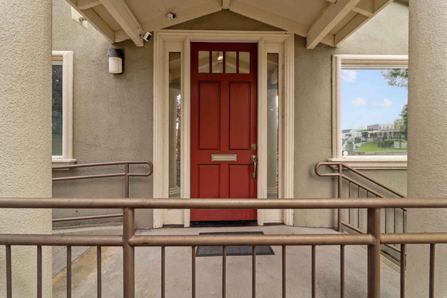 250 Meridian Avenue