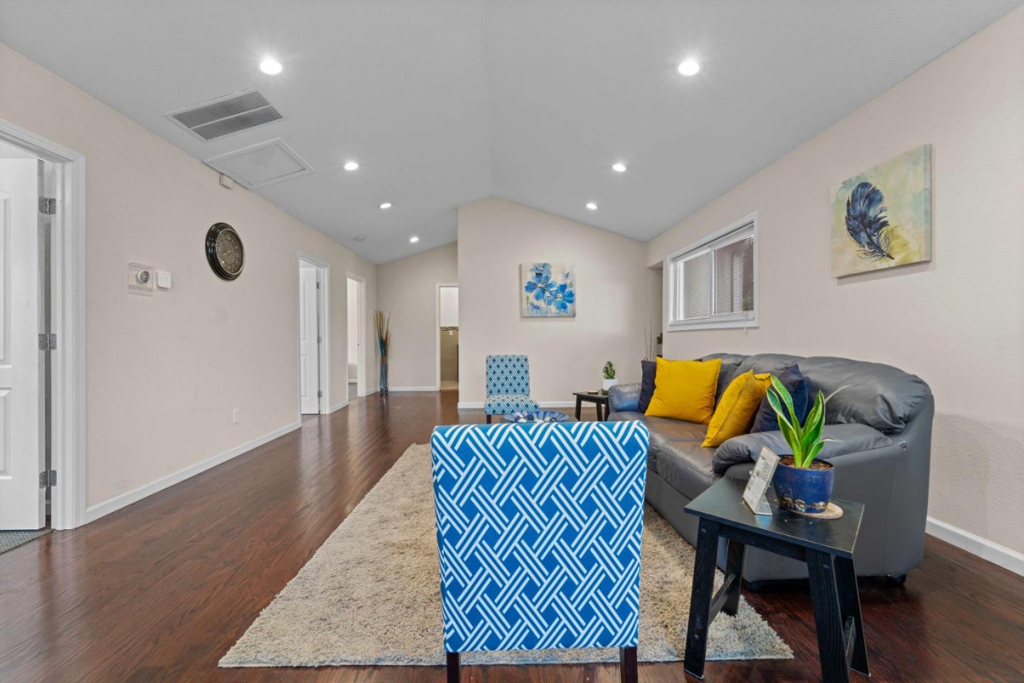 250 Meridian Avenue