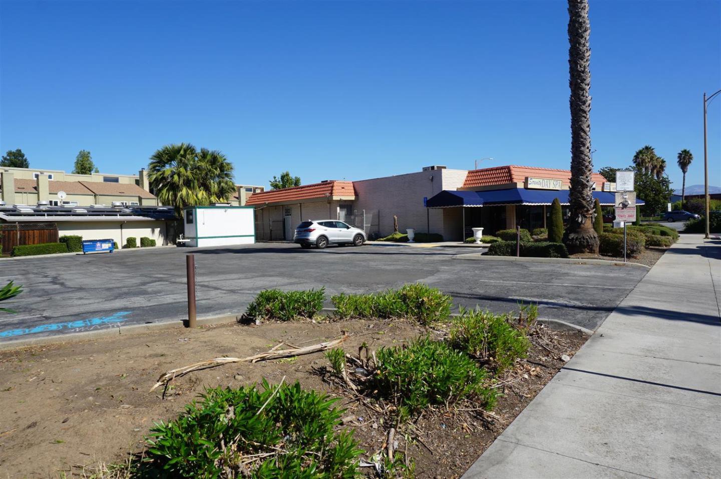 1125 Luchessi Drive
