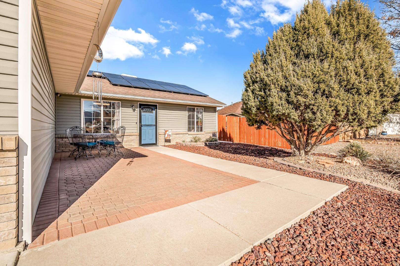 862 Henry Circle
