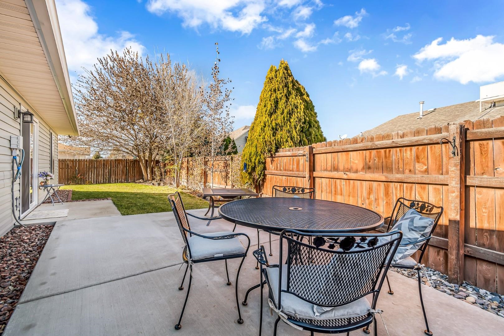 862 Henry Circle