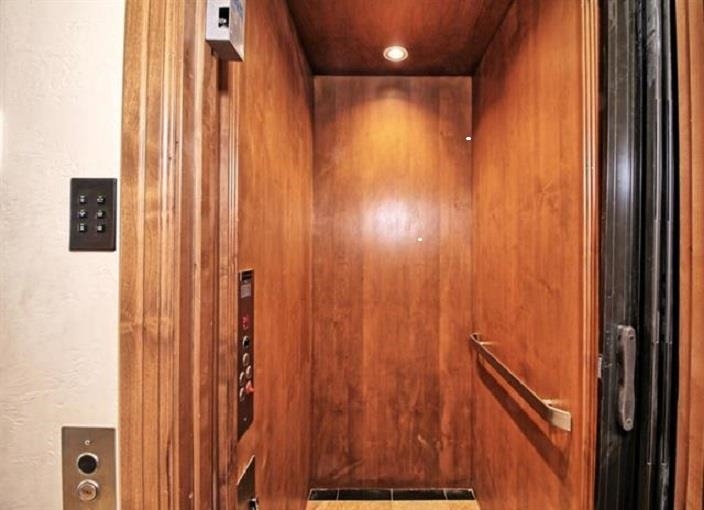 2355 Yellow Cat Court