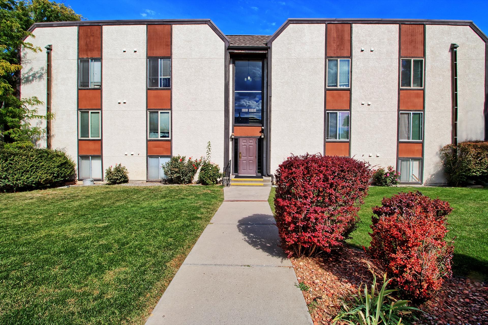 3156 Lakeside Drive Unit: 303