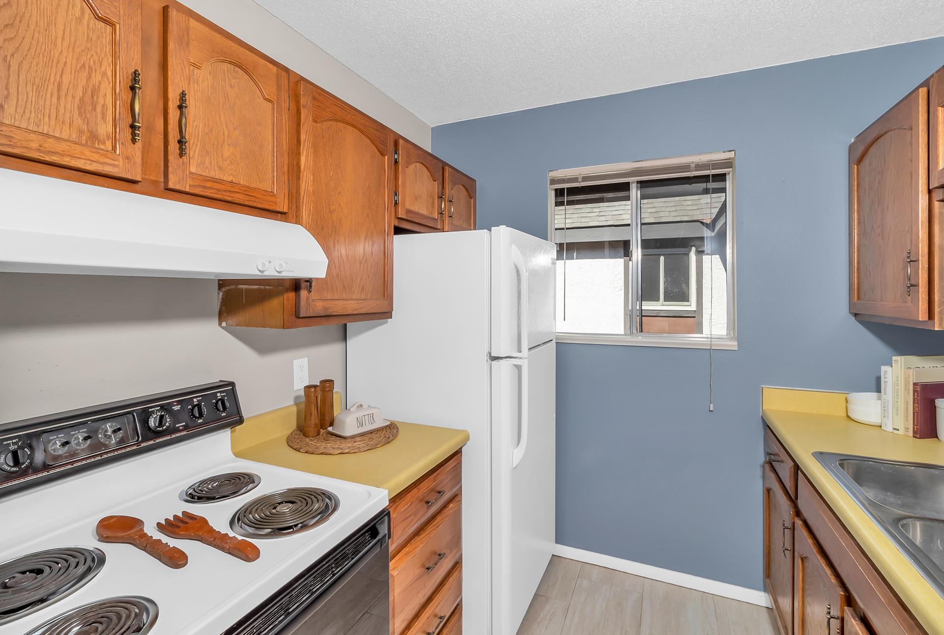 3156 Lakeside Drive Unit: 303