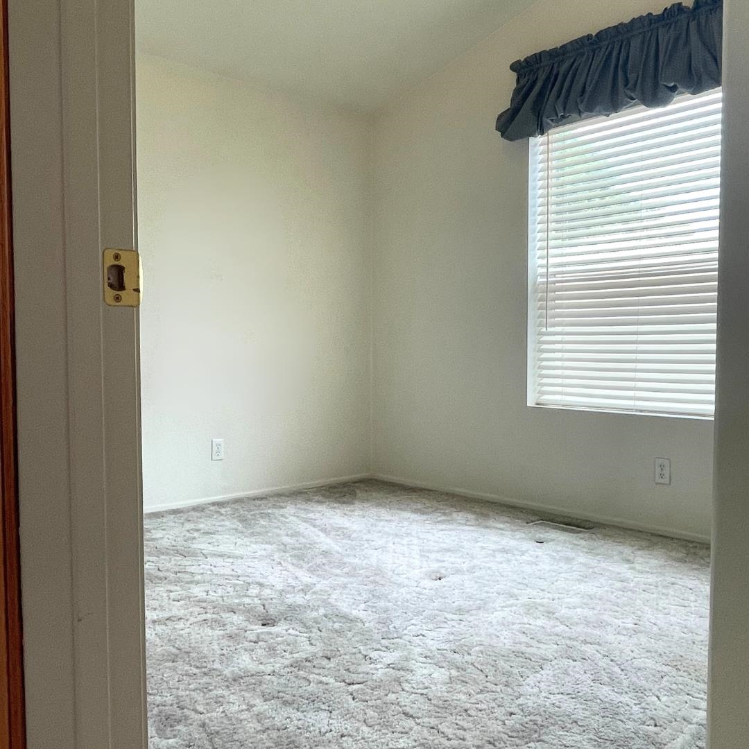 584 W Conestoga Circle