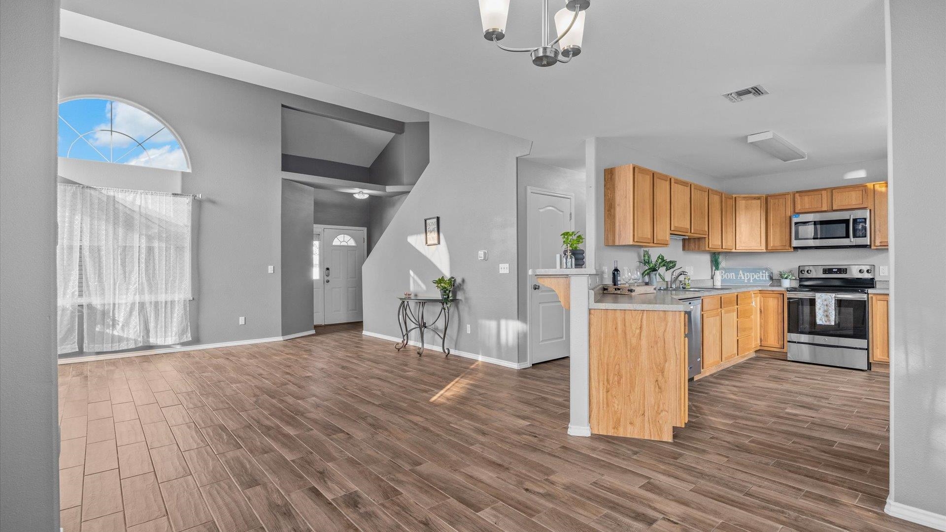 639 Longs Peak Court
