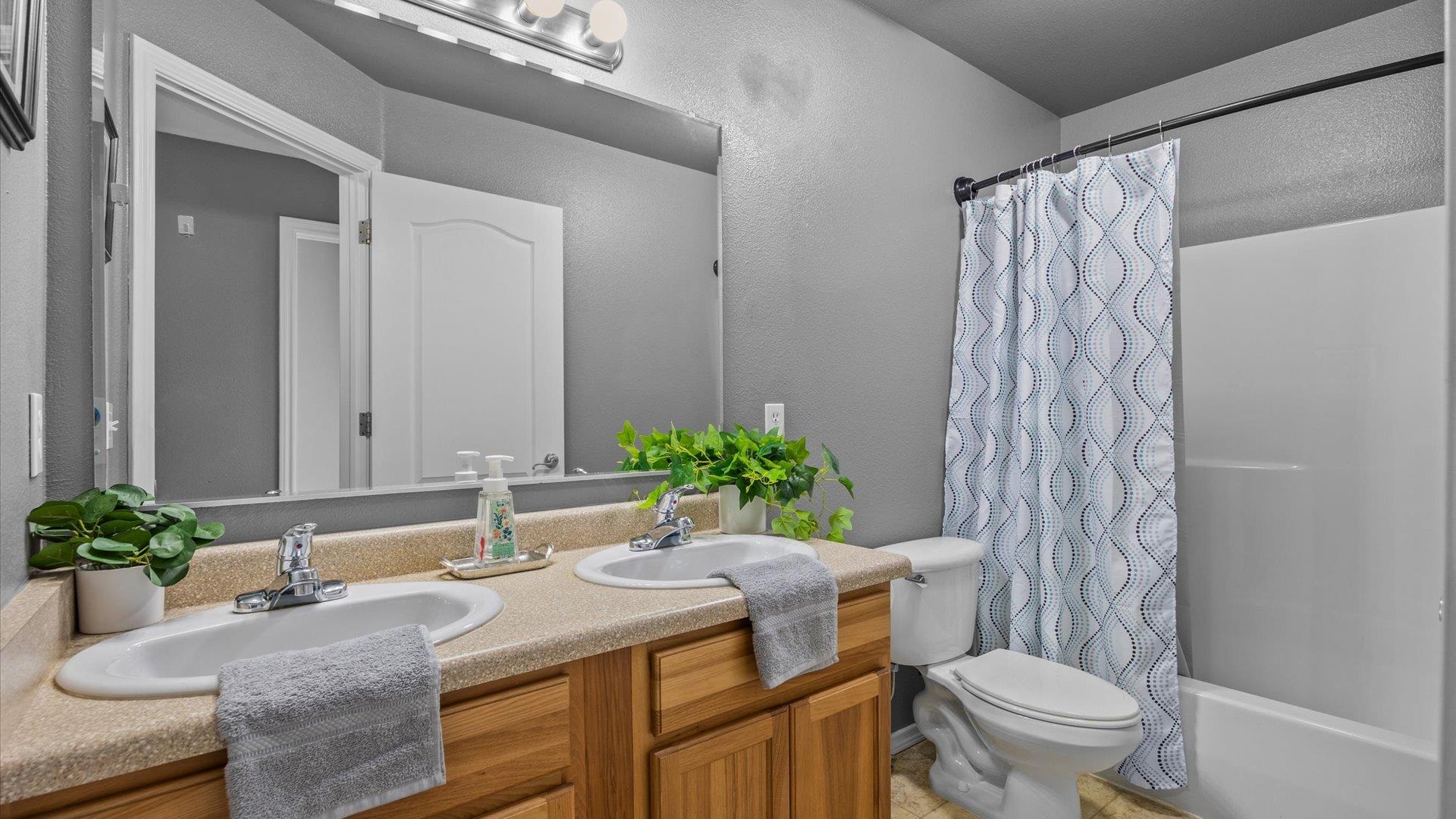 639 Longs Peak Court