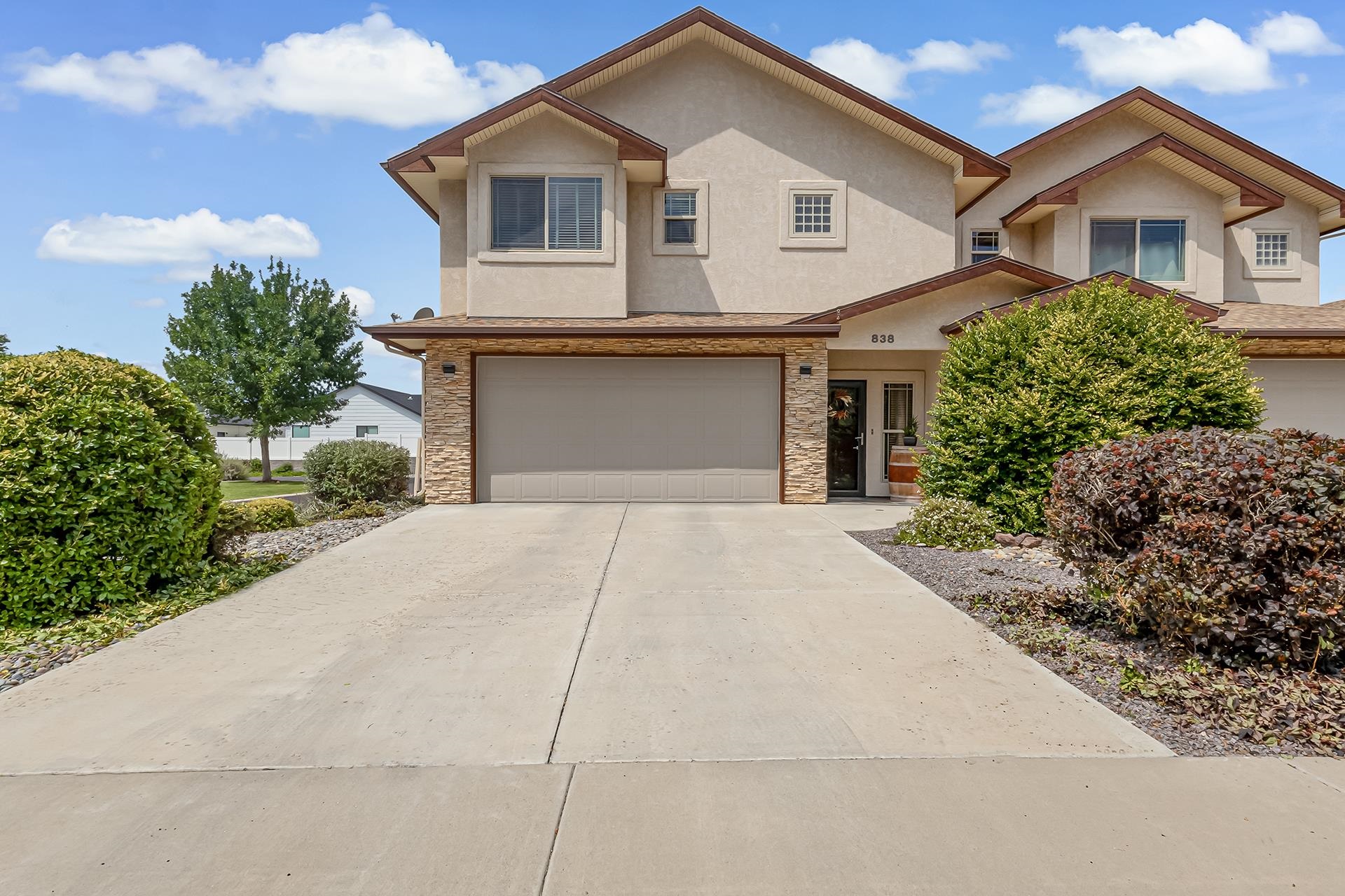 838 Montclair Drive