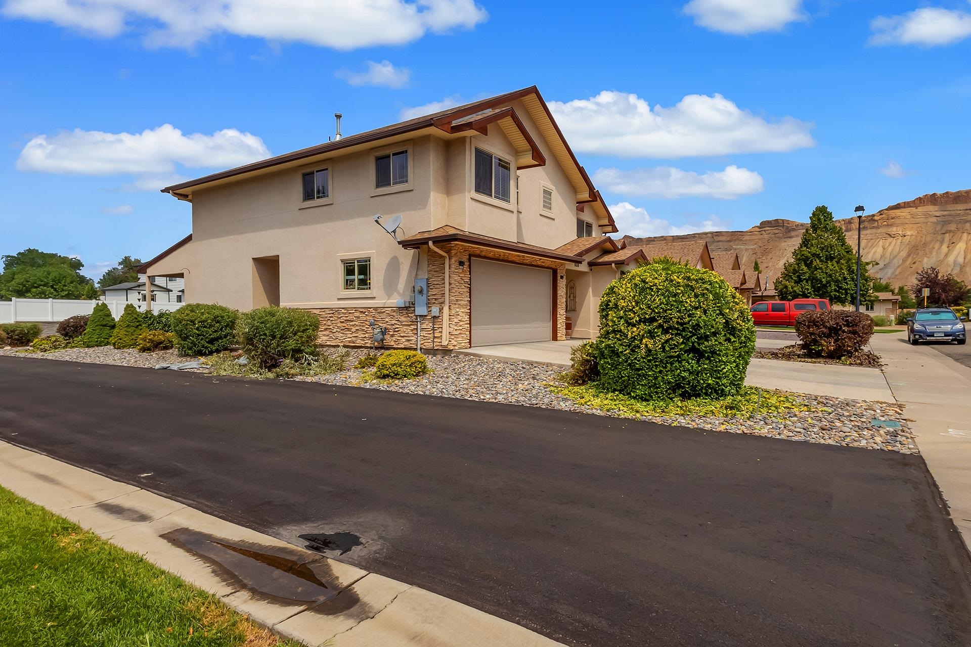 838 Montclair Drive