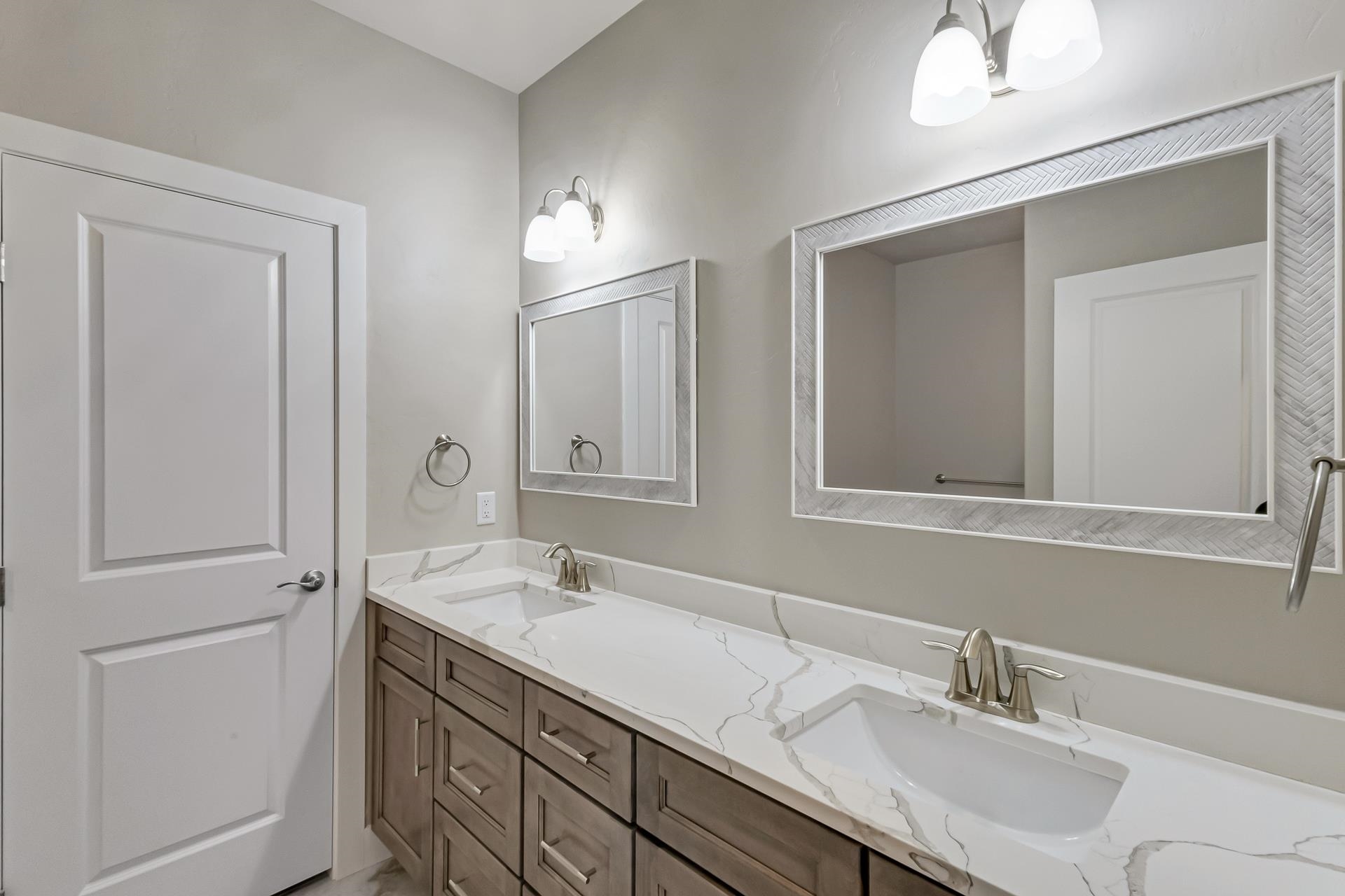 2632 Vicksburg Avenue