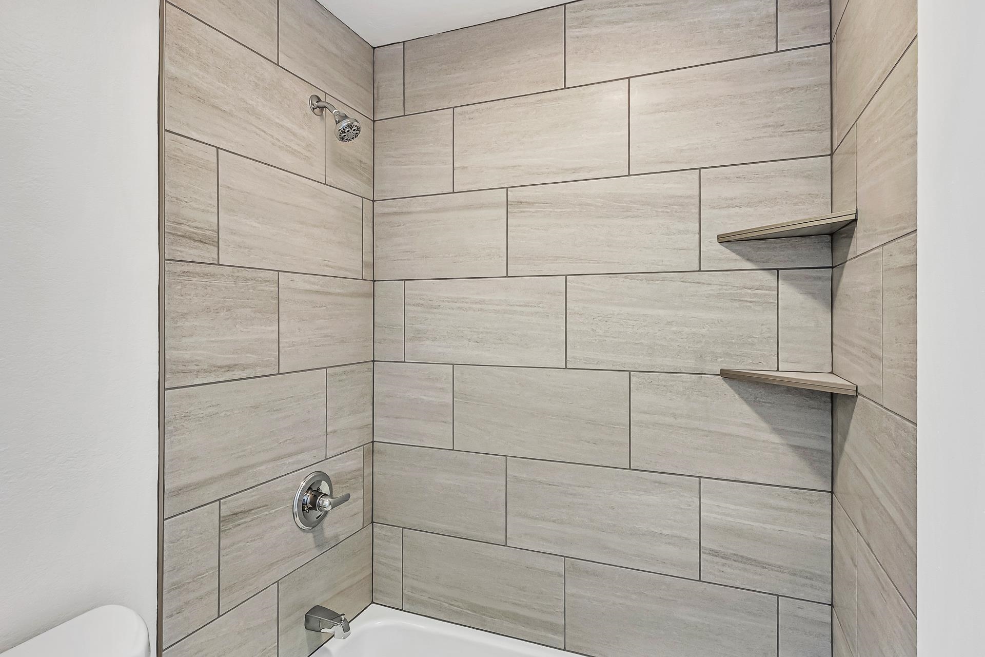 3154 Lakeside Drive Unit: 307