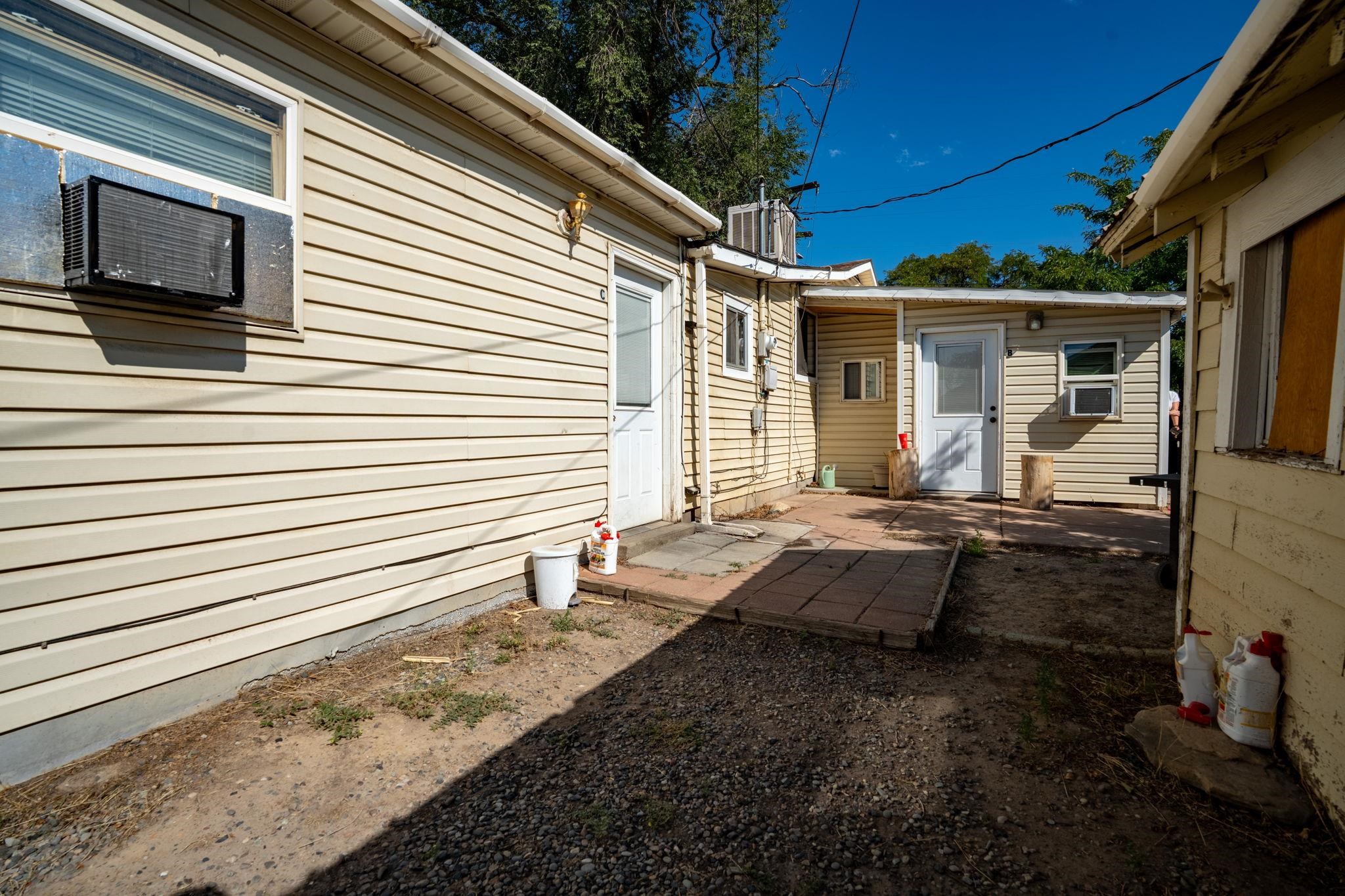 1405 Elm Avenue