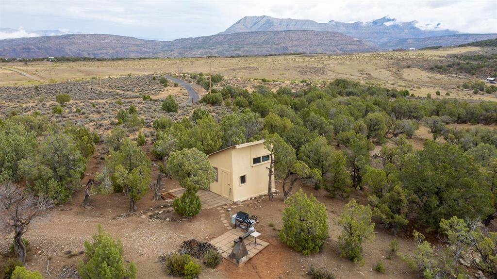 4599 Horse Canyon Road