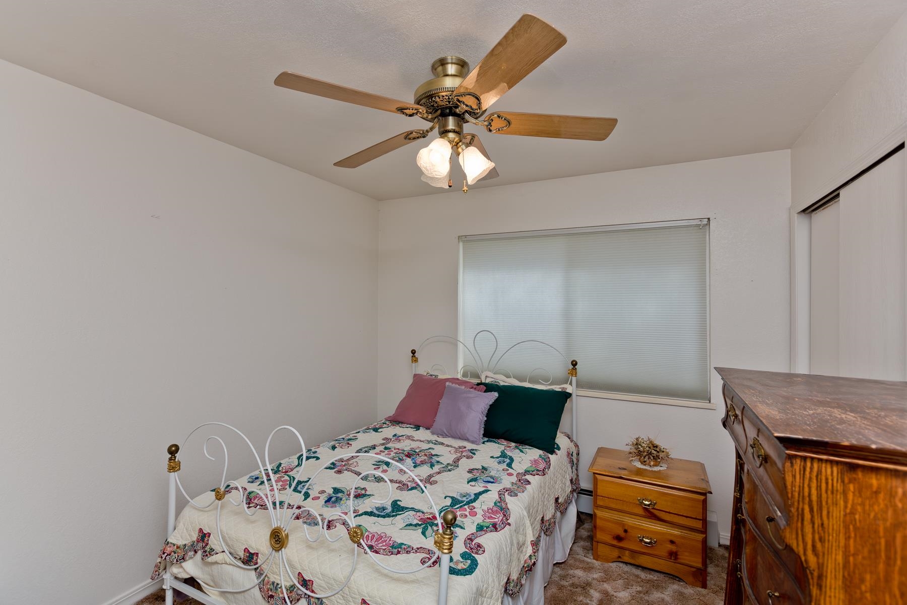 3092 Bookcliff Avenue