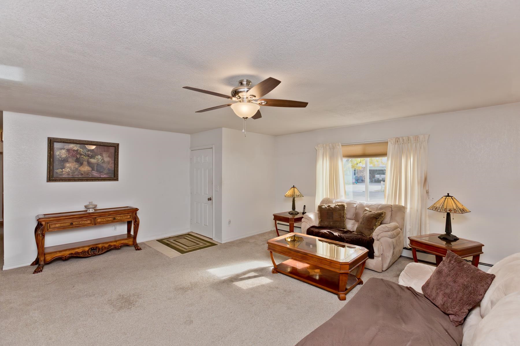 3092 Bookcliff Avenue