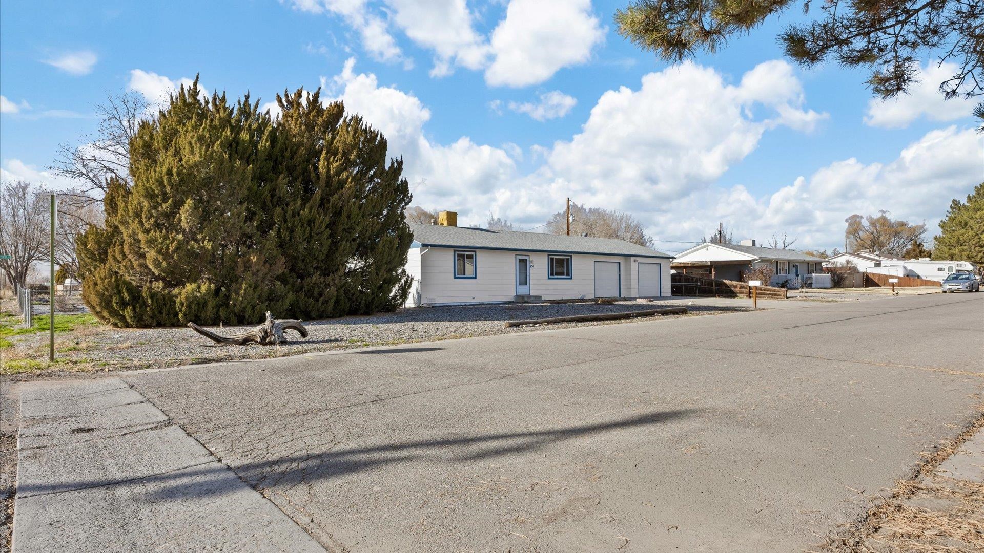 651 Alan Way