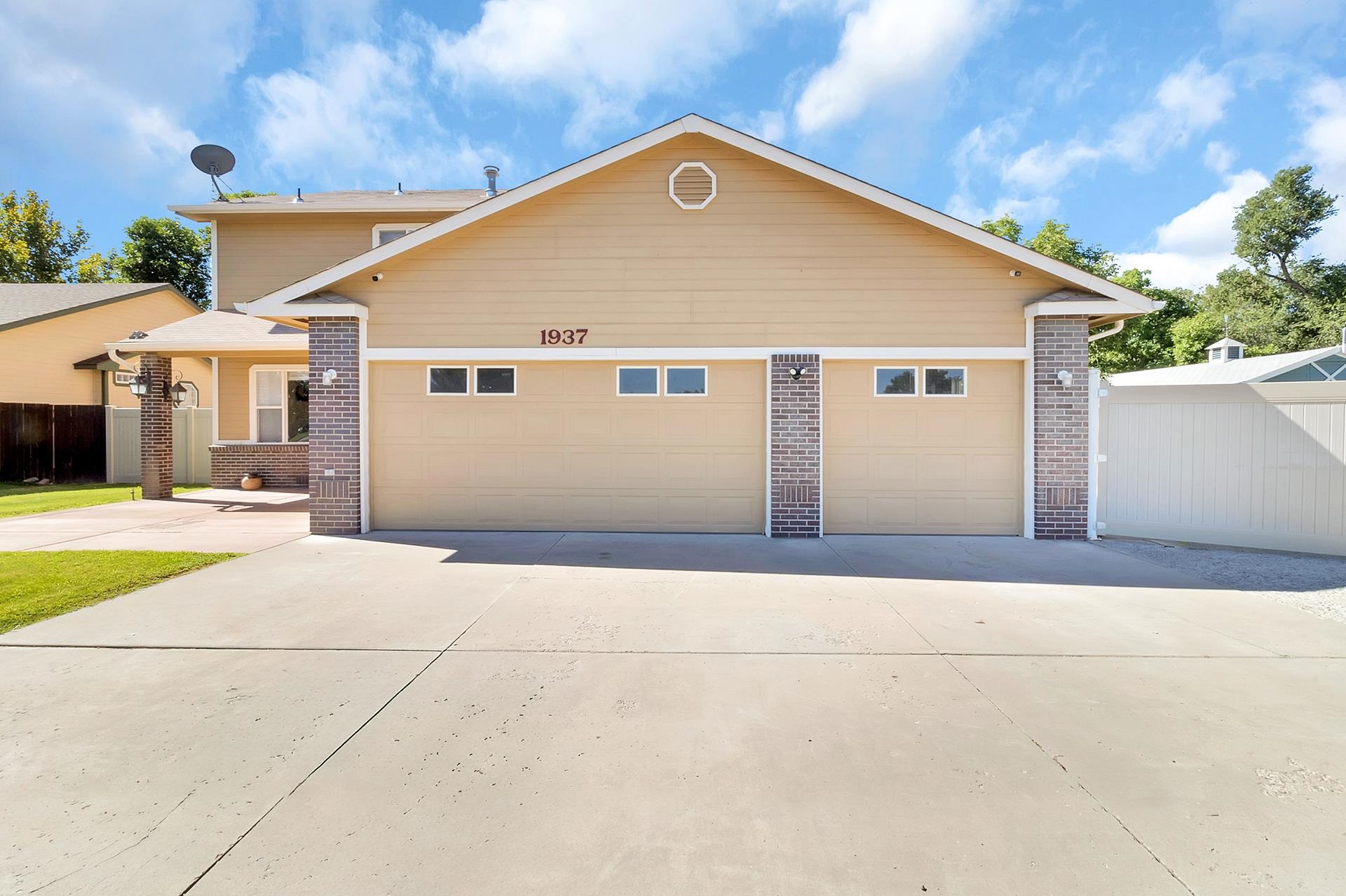 1937 Hawthorne Avenue