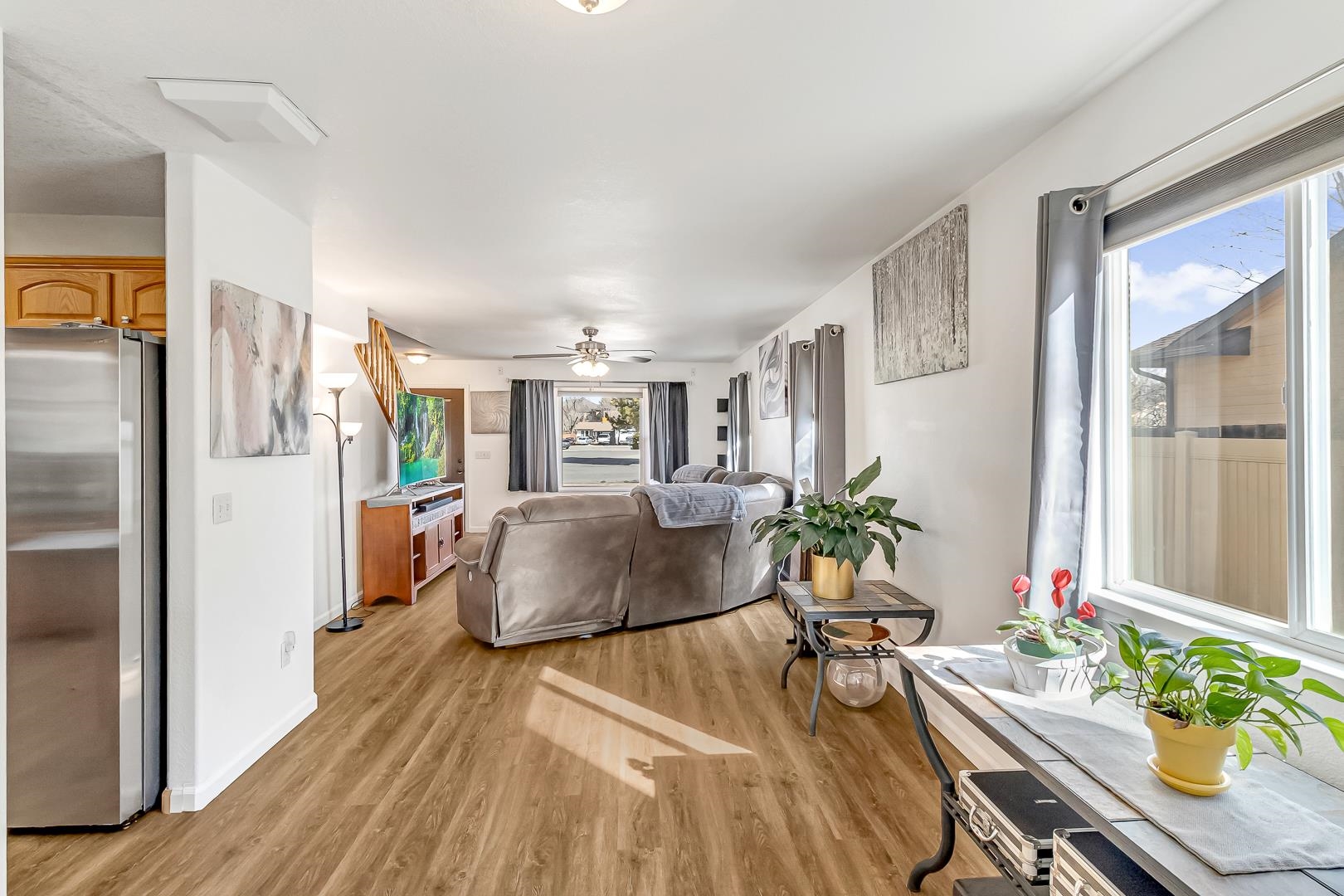 1937 Hawthorne Avenue