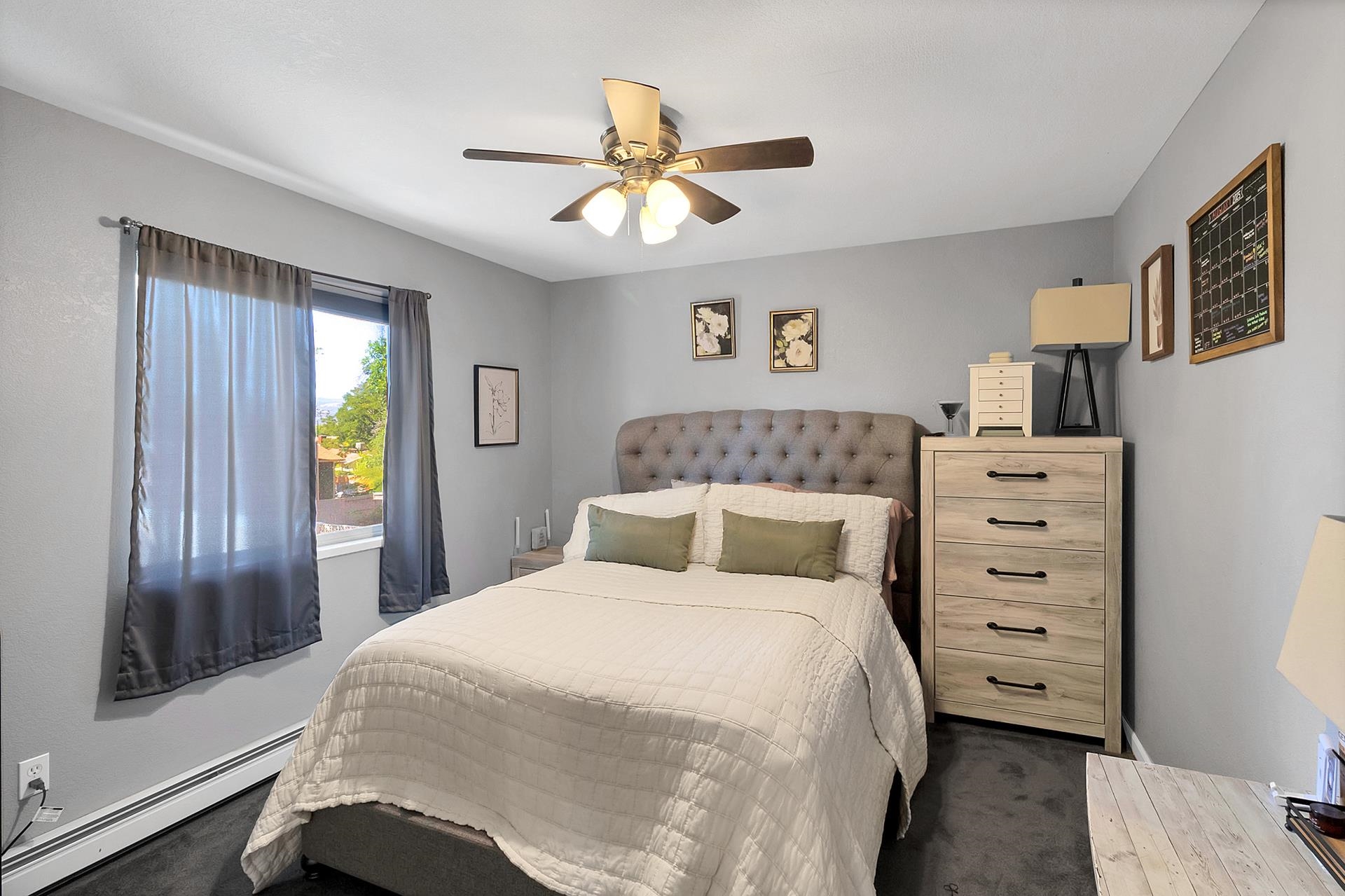 1937 Hawthorne Avenue