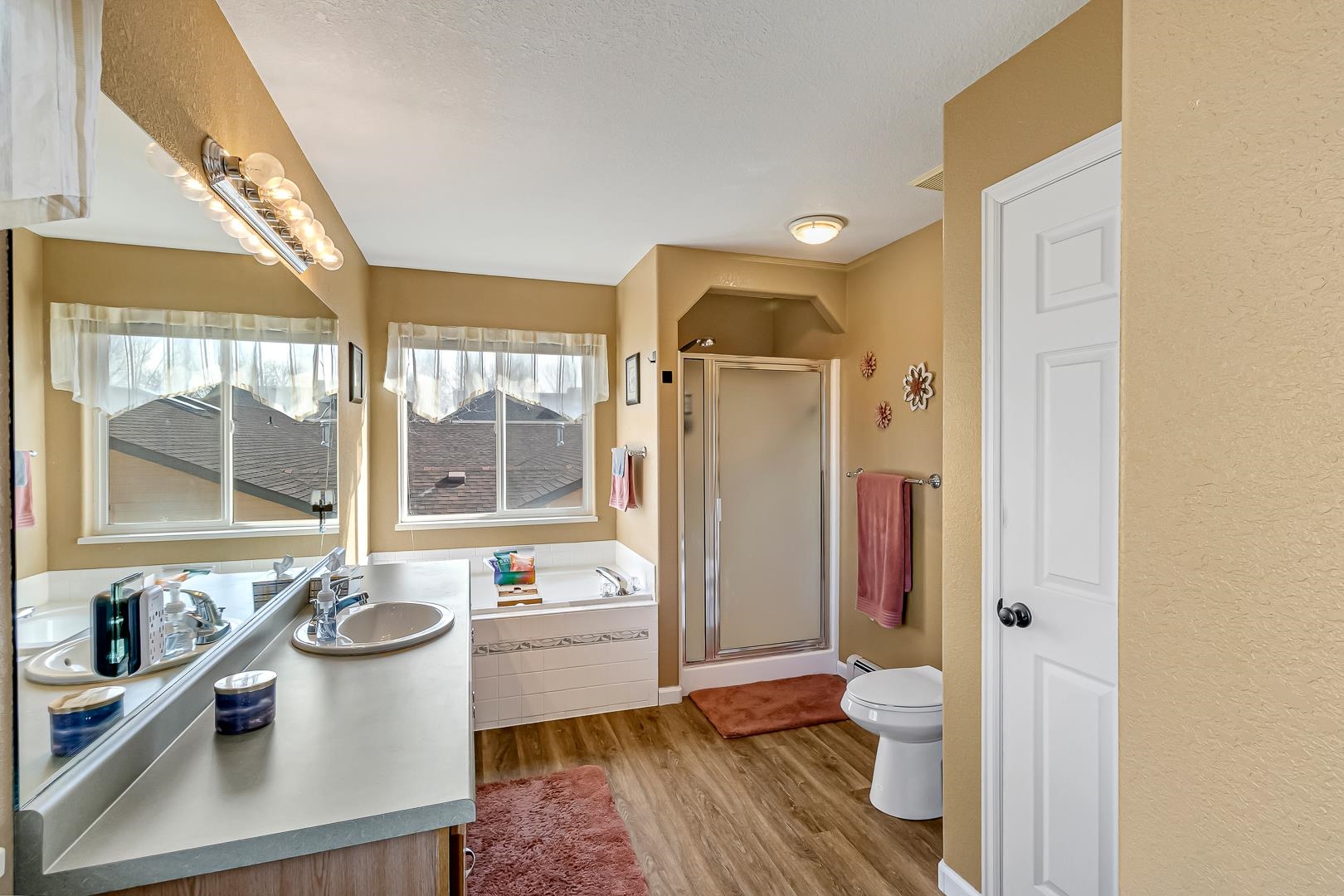 1937 Hawthorne Avenue