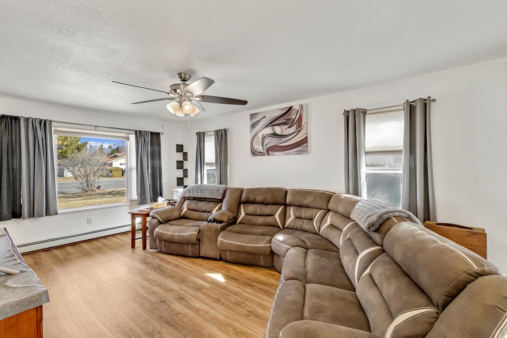 1937 Hawthorne Avenue