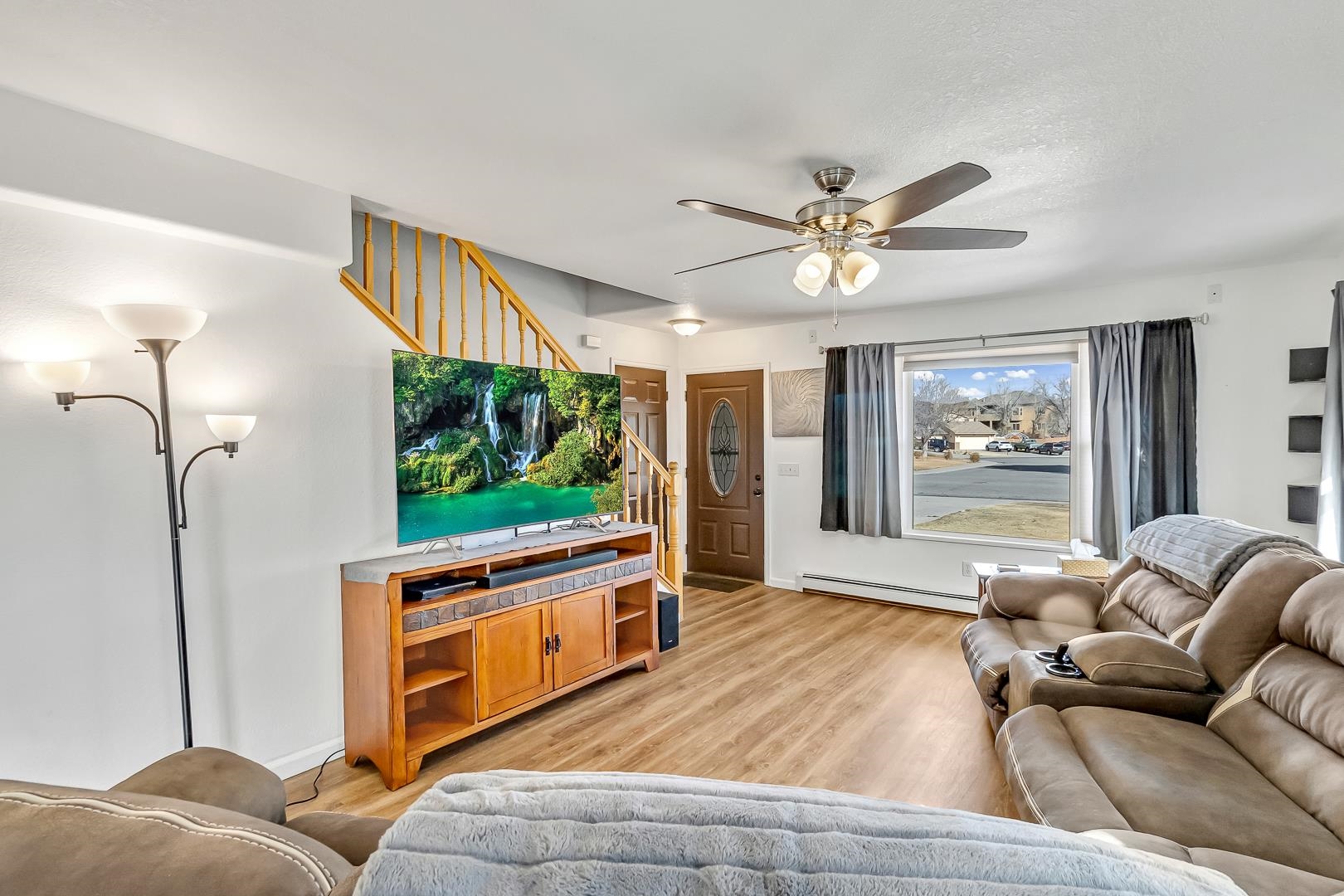 1937 Hawthorne Avenue