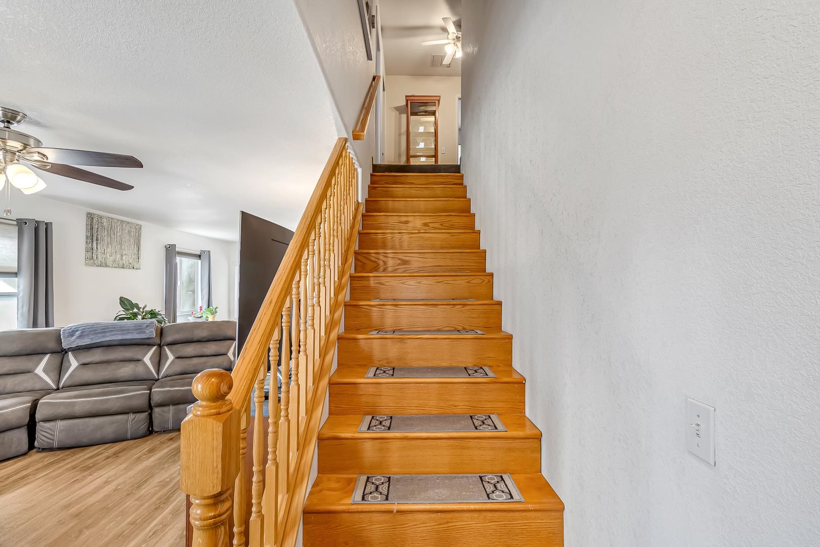 1937 Hawthorne Avenue