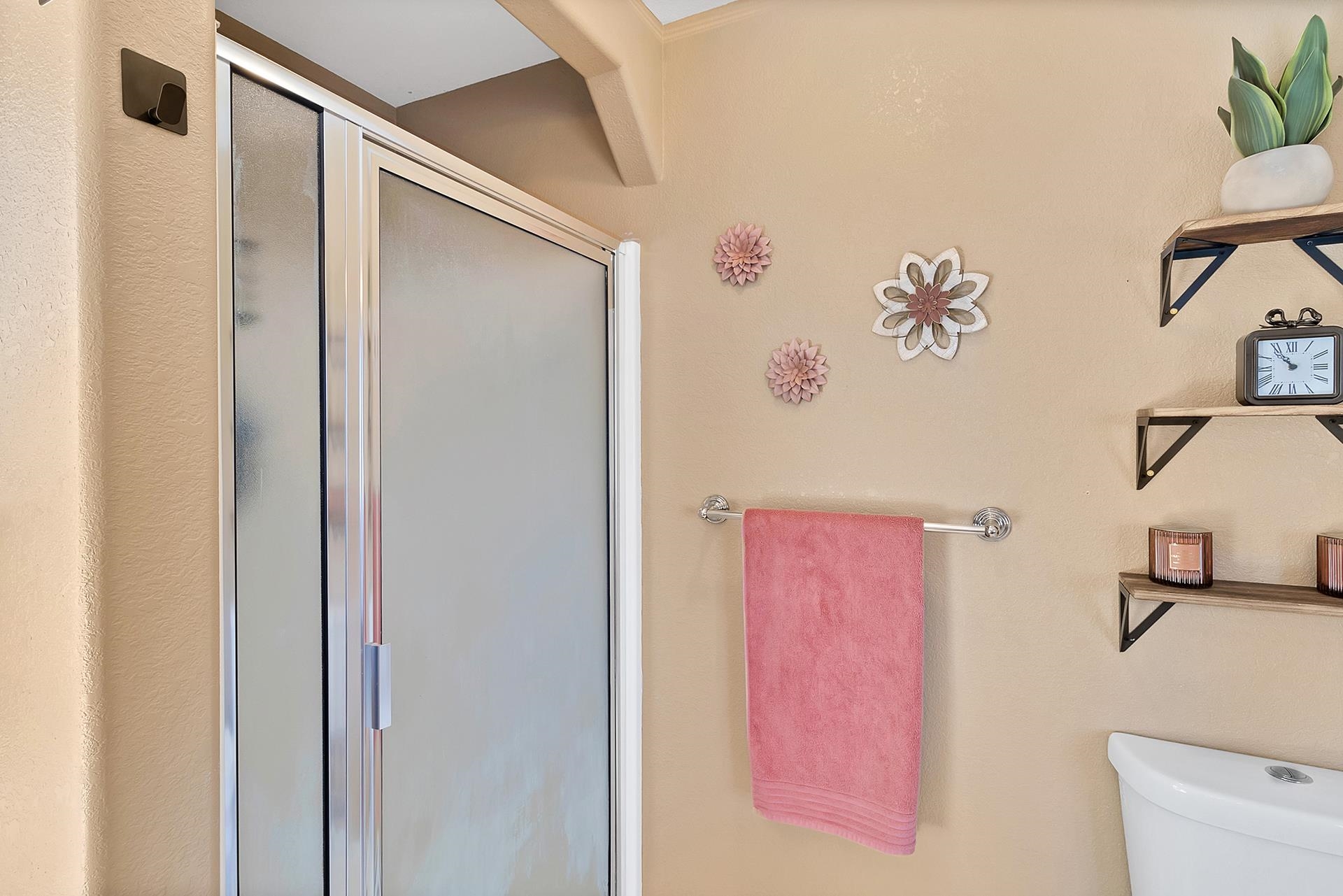 1937 Hawthorne Avenue