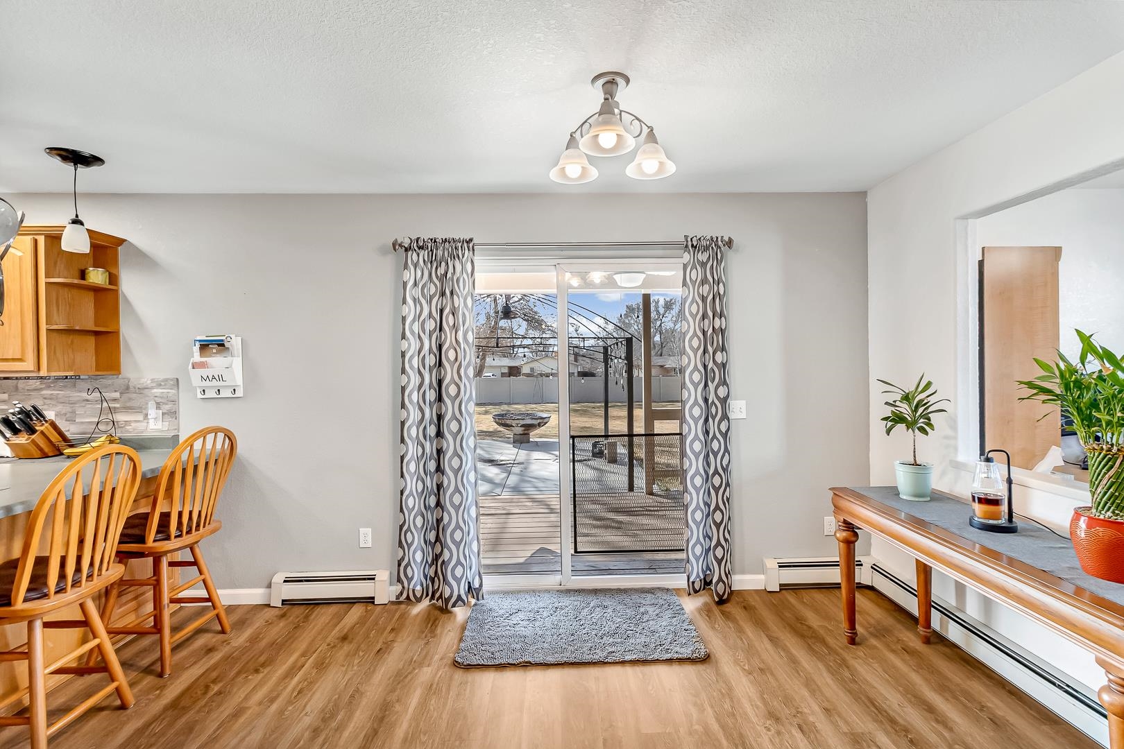 1937 Hawthorne Avenue