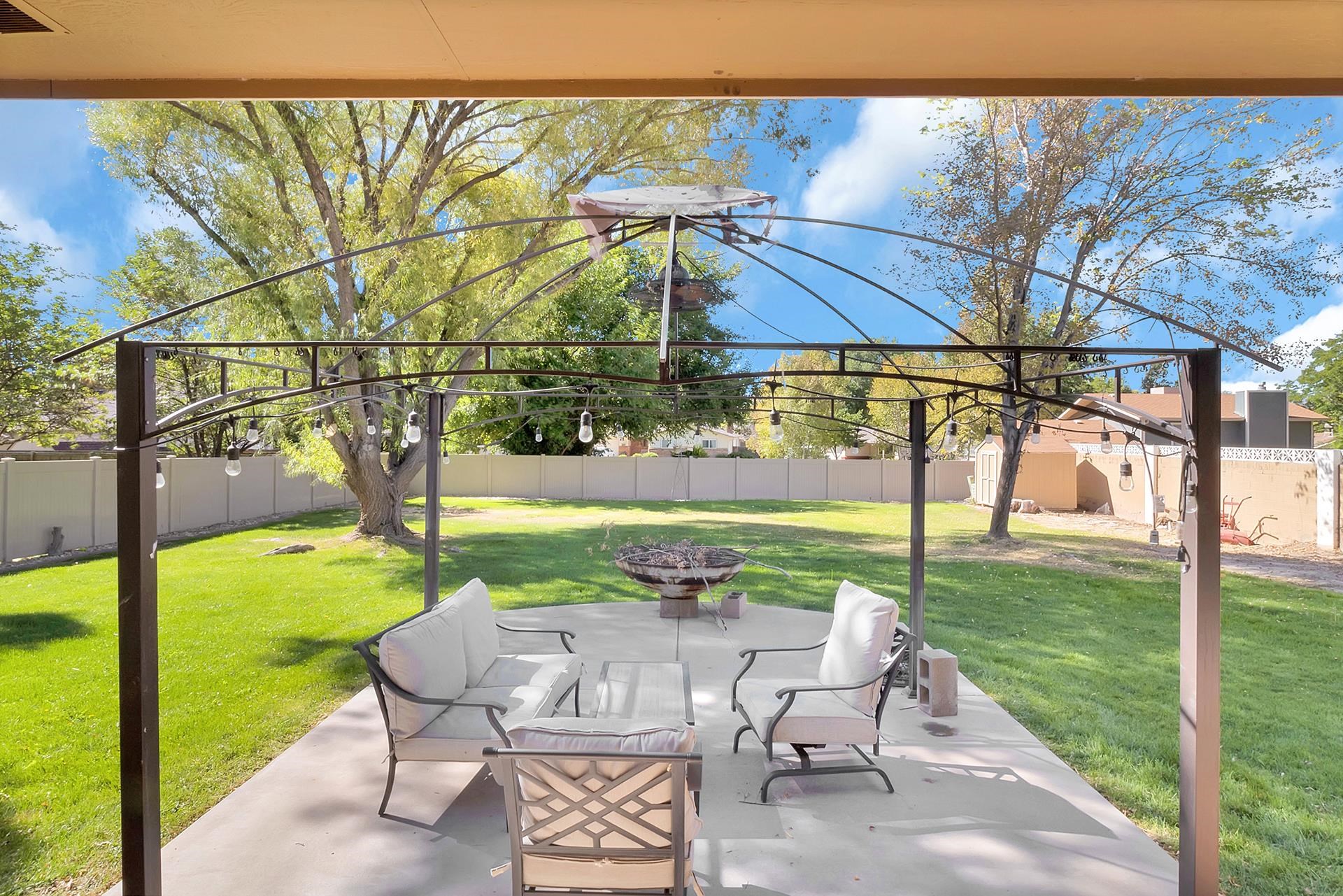 1937 Hawthorne Avenue