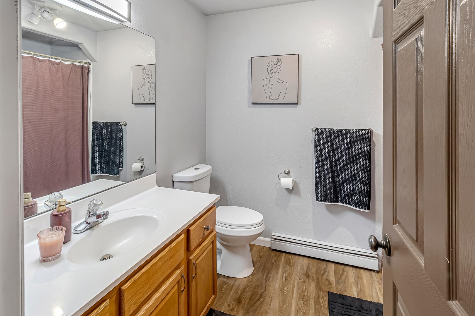 1937 Hawthorne Avenue