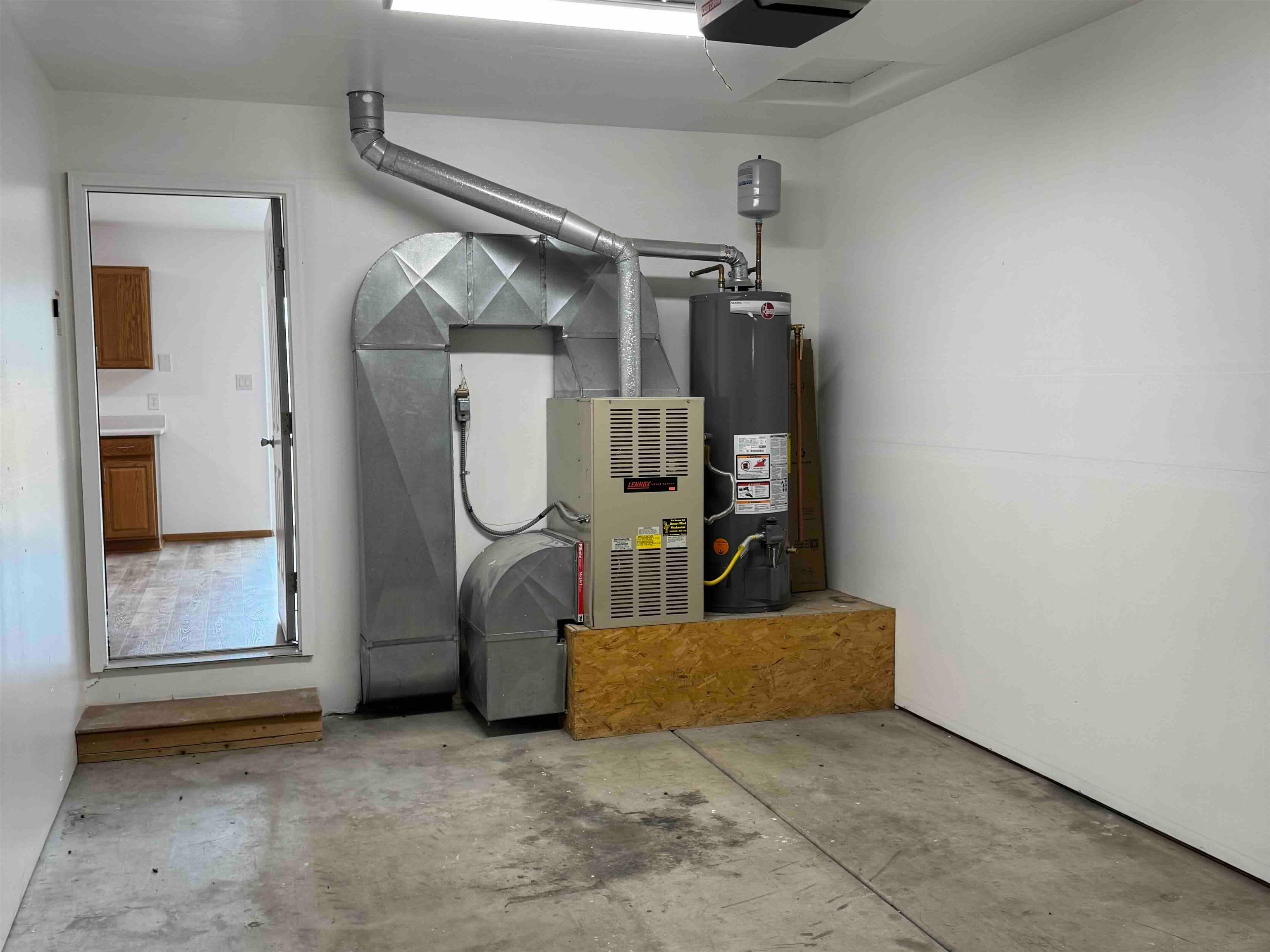 521 & 521 1/2 29 1/2 Road