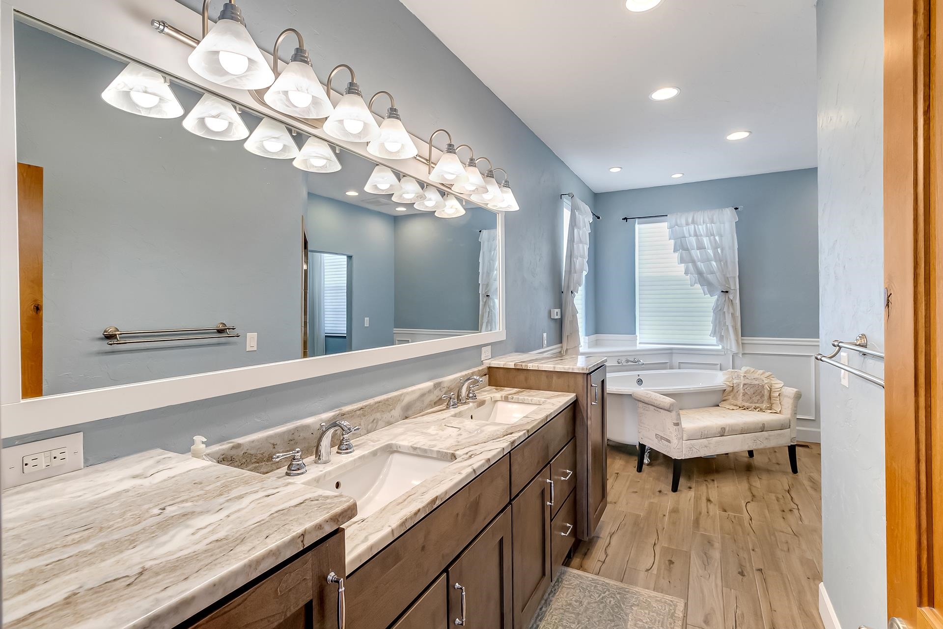 2605 Antler Court