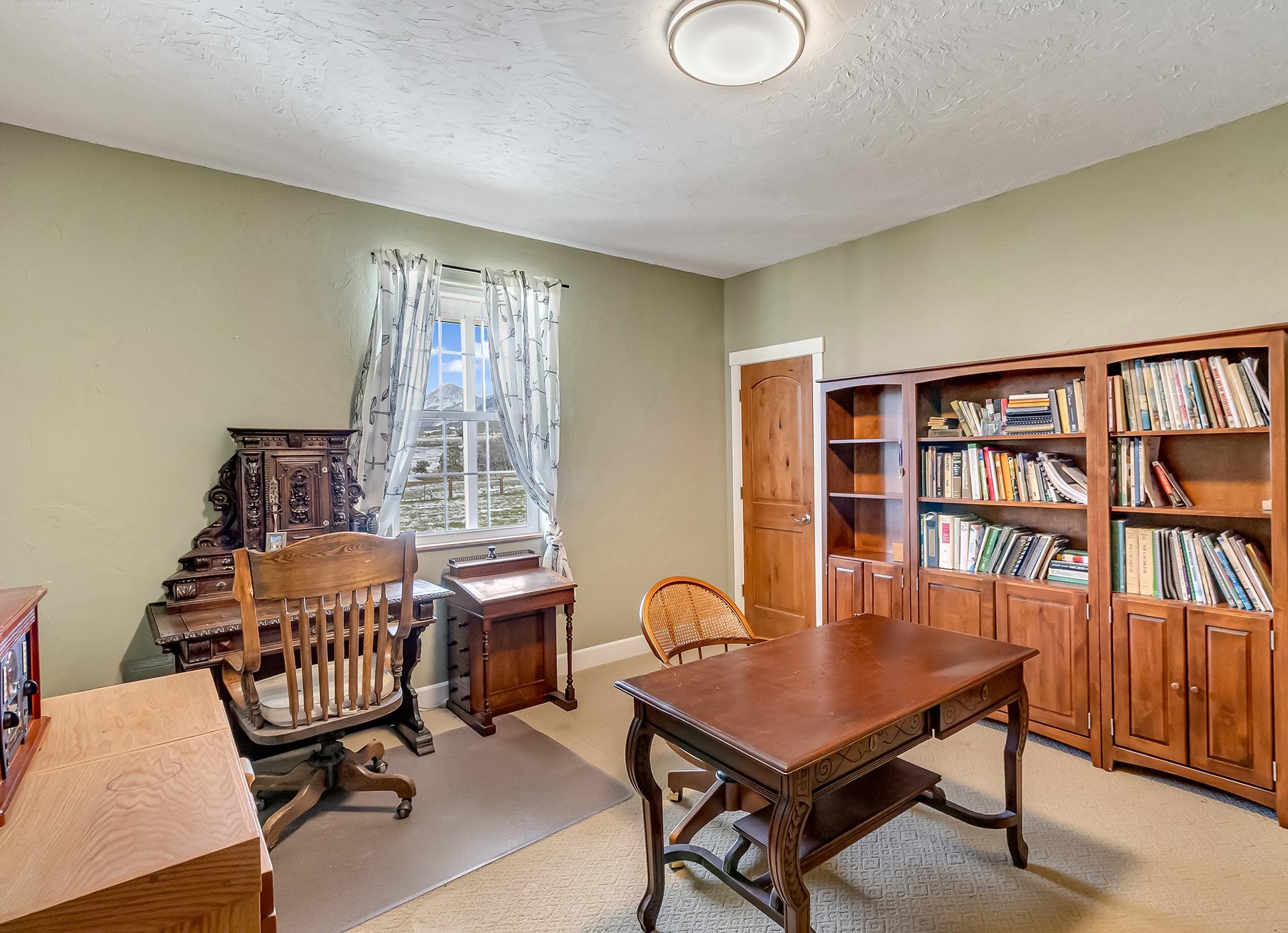 2605 Antler Court