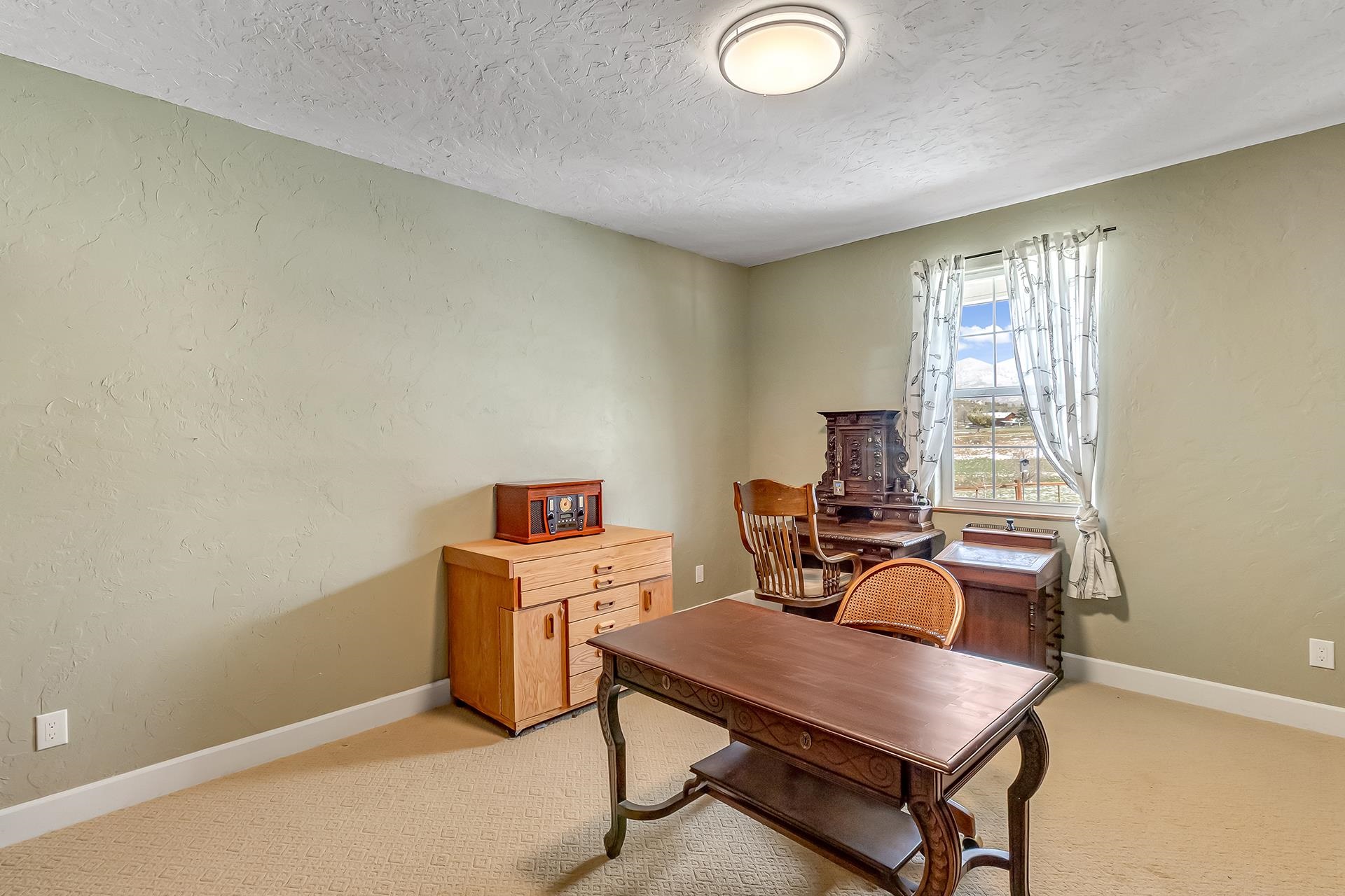 2605 Antler Court