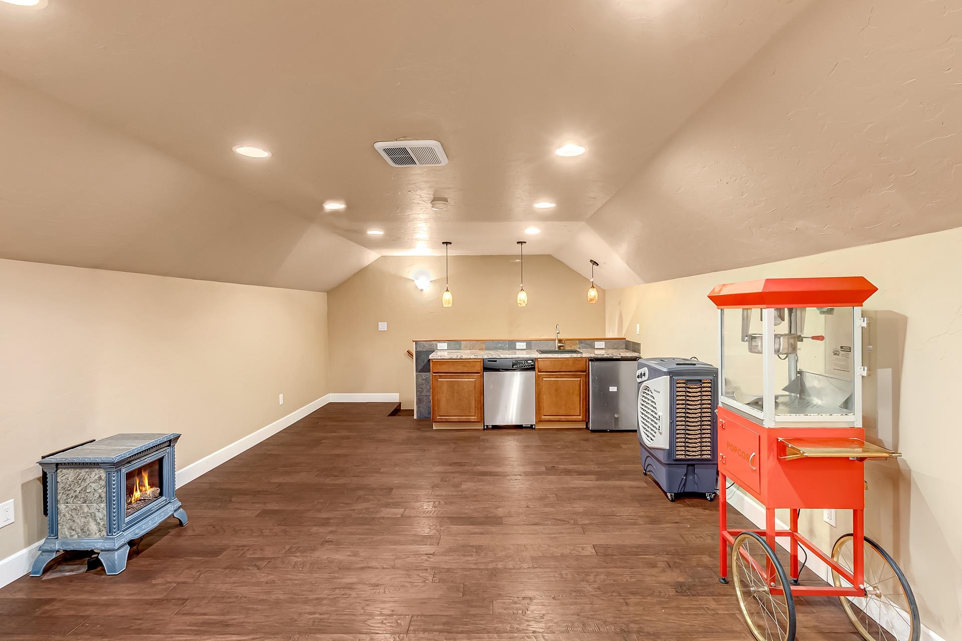 2605 Antler Court