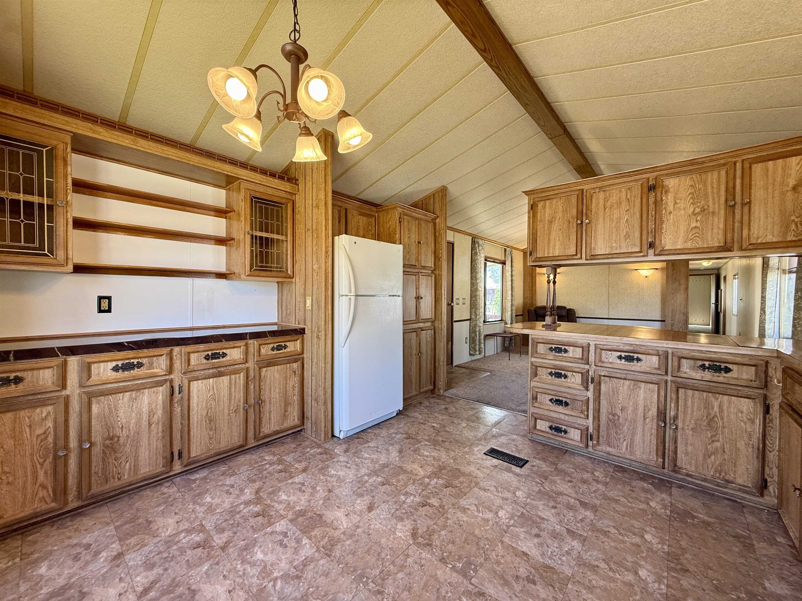 3251 E Road Unit: 33