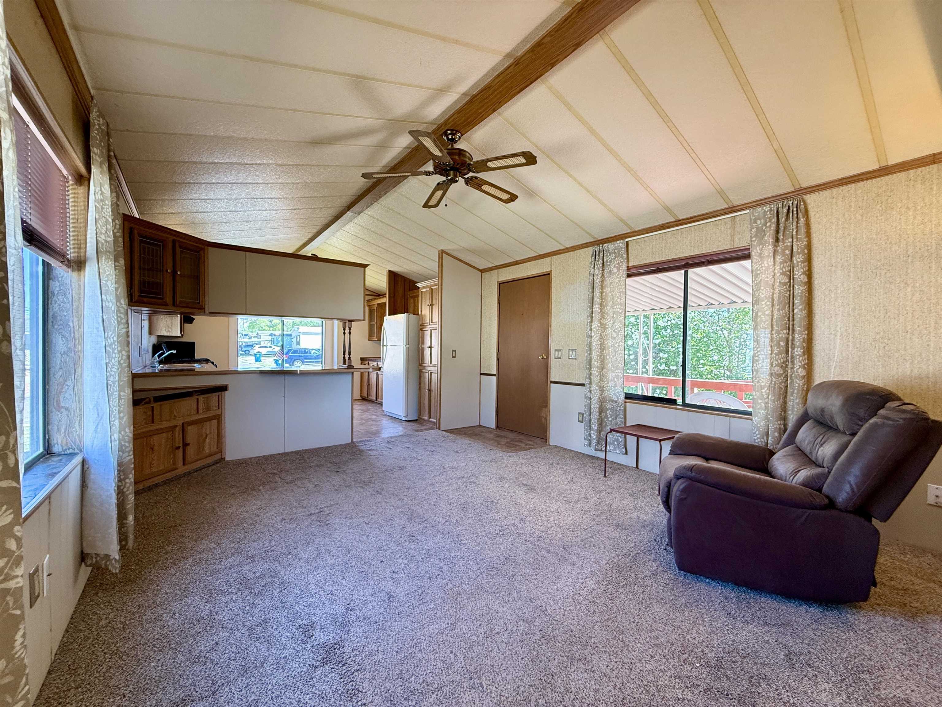 3251 E Road Unit: 33
