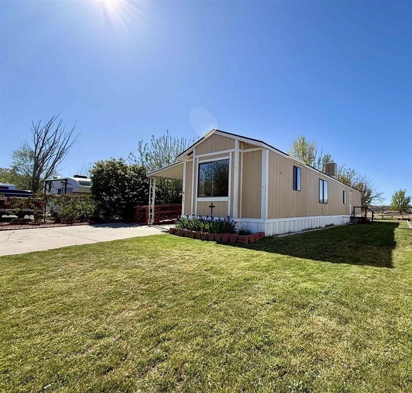 3251 E Road Unit: 33