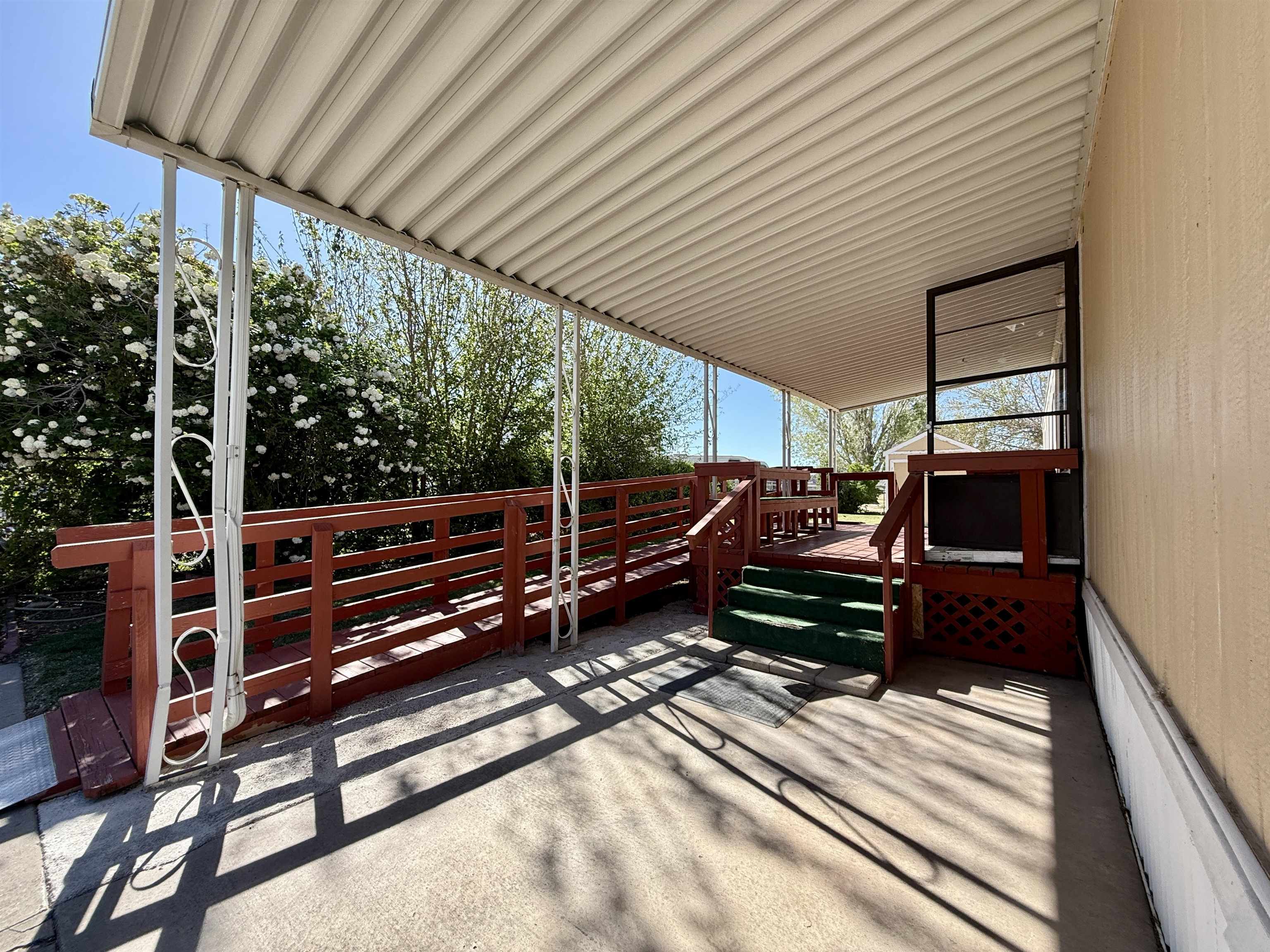 3251 E Road Unit: 33