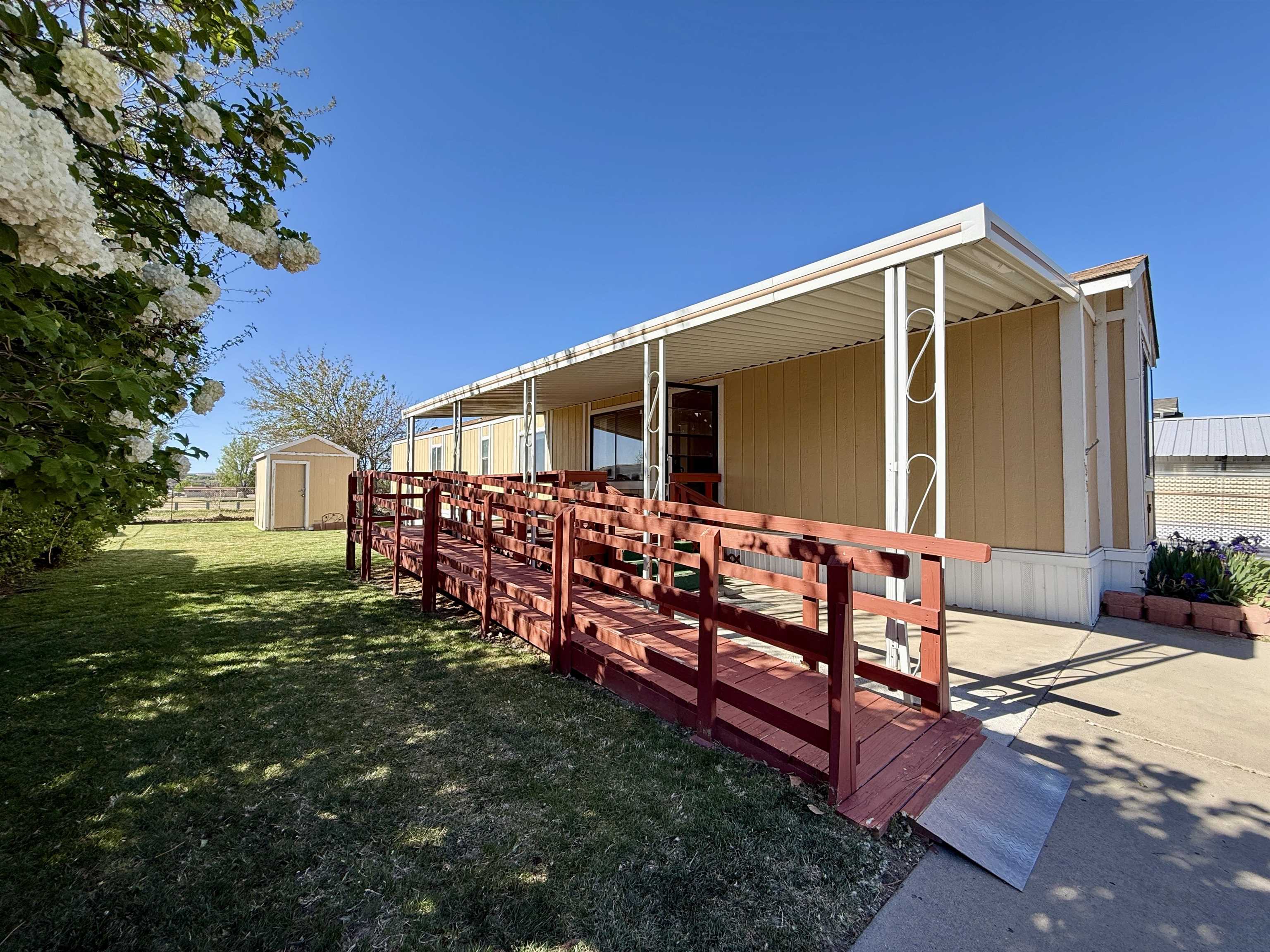 3251 E Road Unit: 33