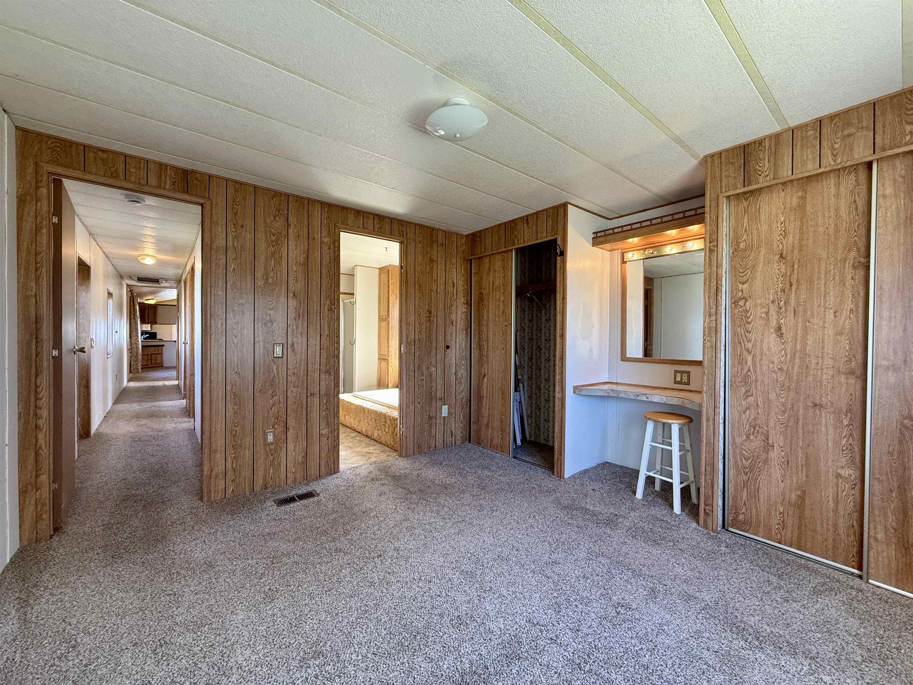 3251 E Road Unit: 33
