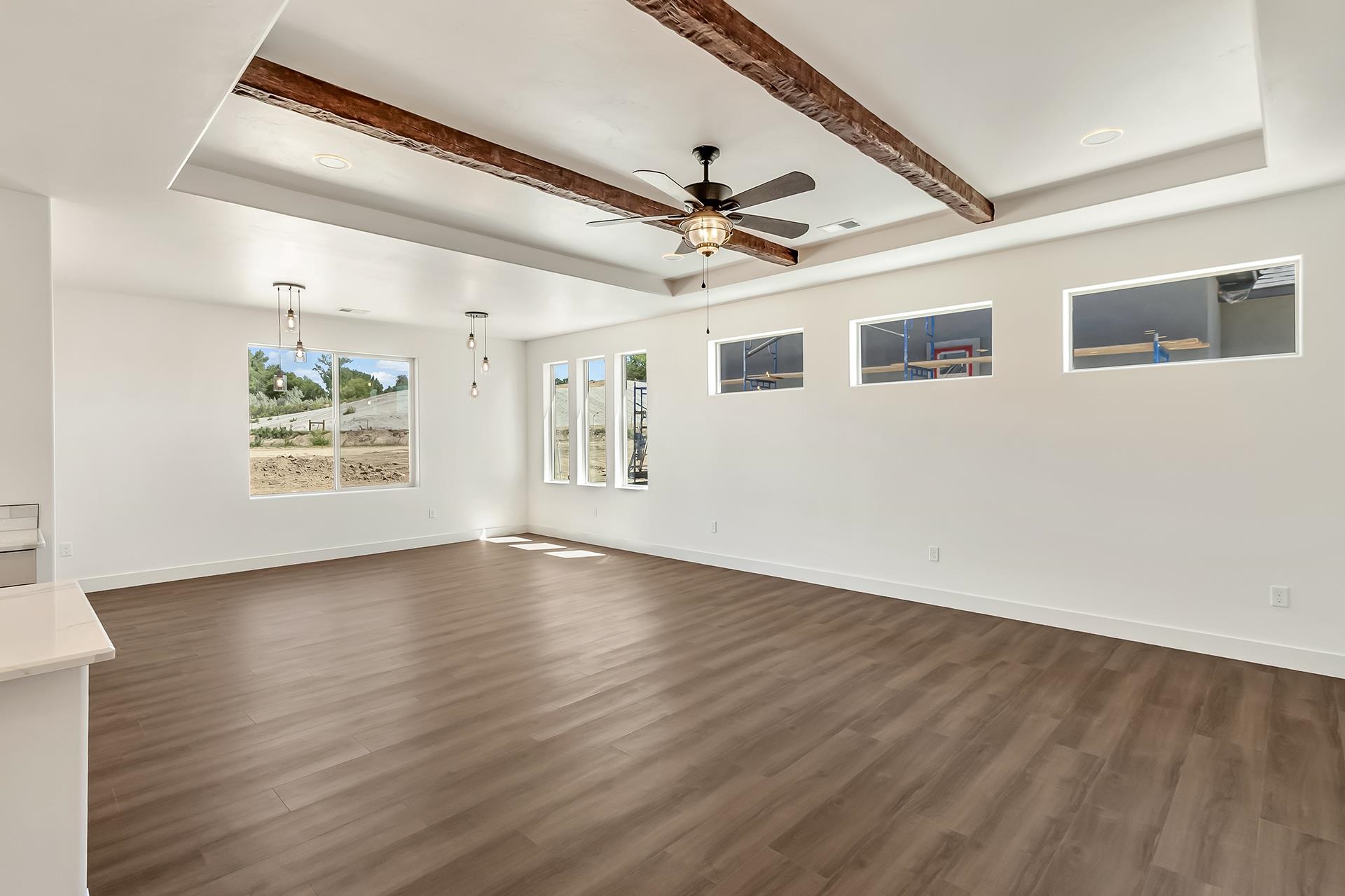 2506 Glory Lane