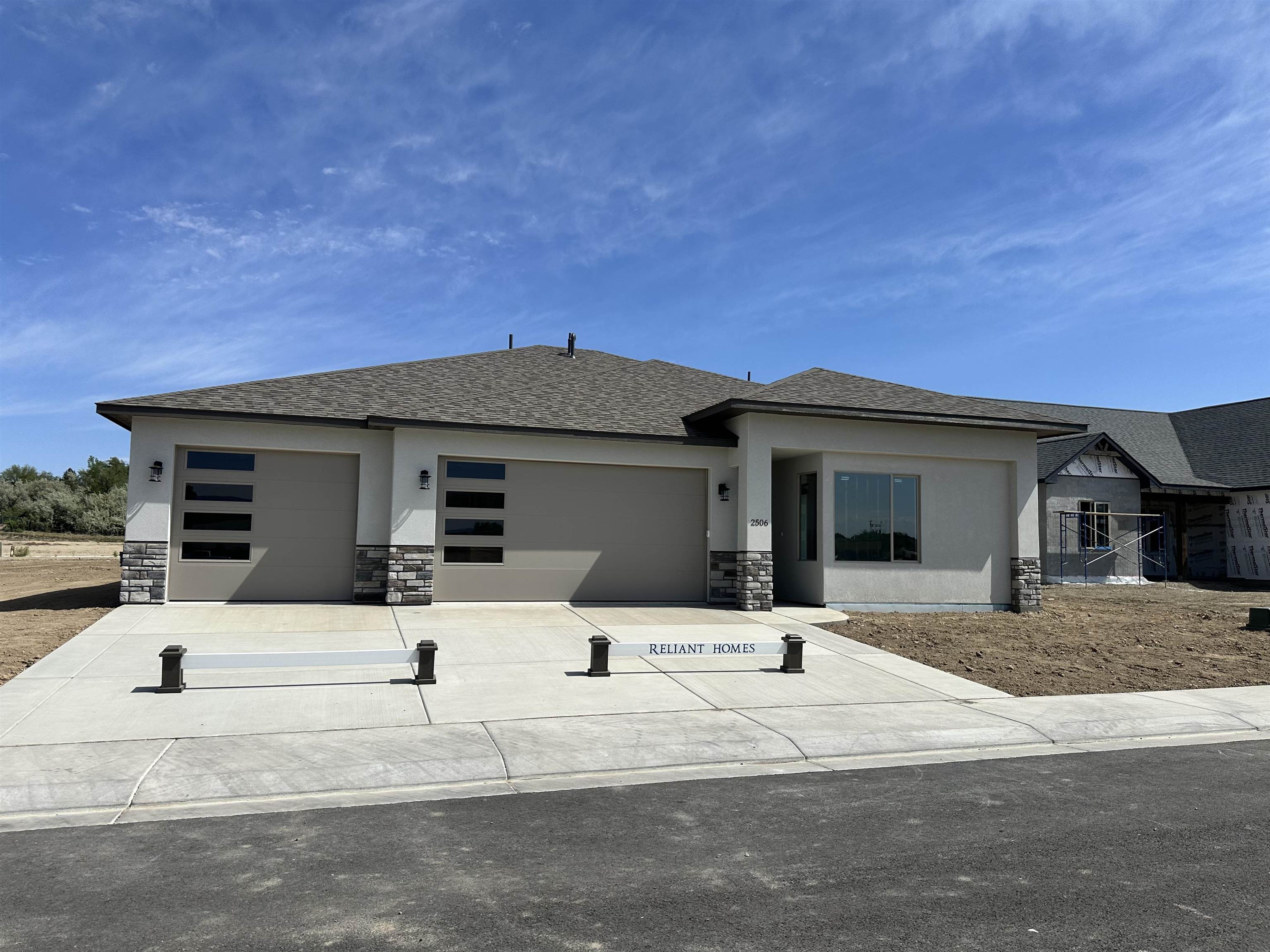 2506 Glory Lane