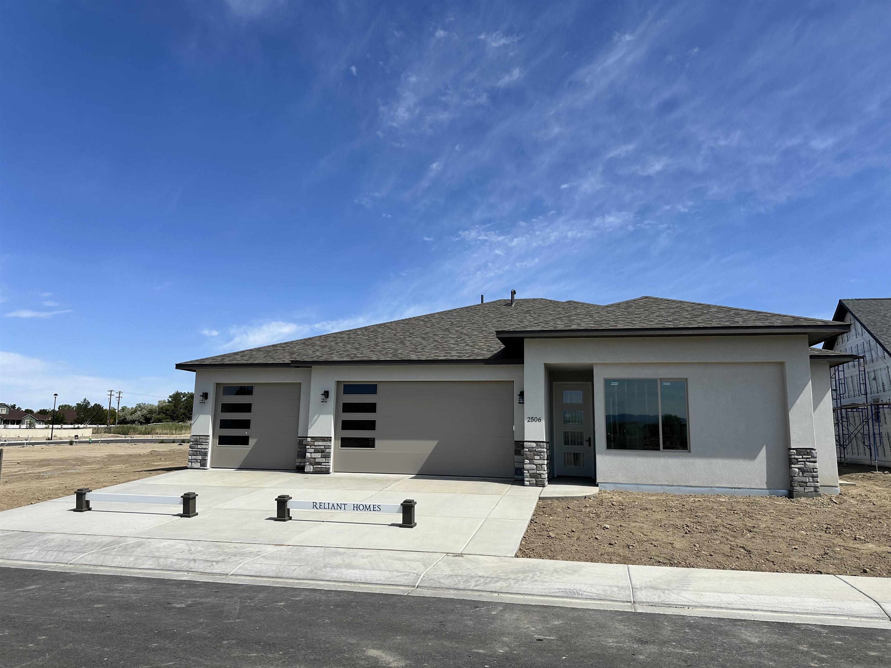 2506 Glory Lane