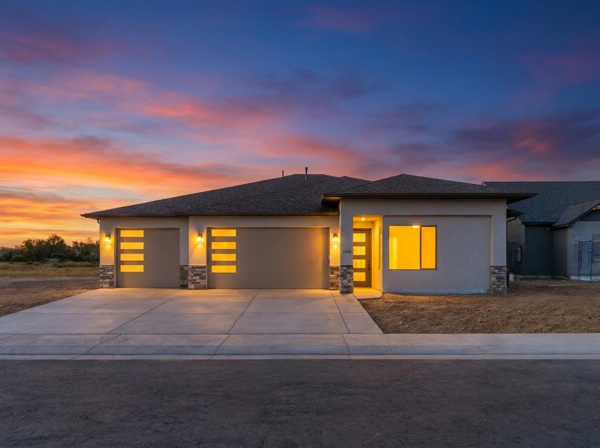 2506 Glory Lane