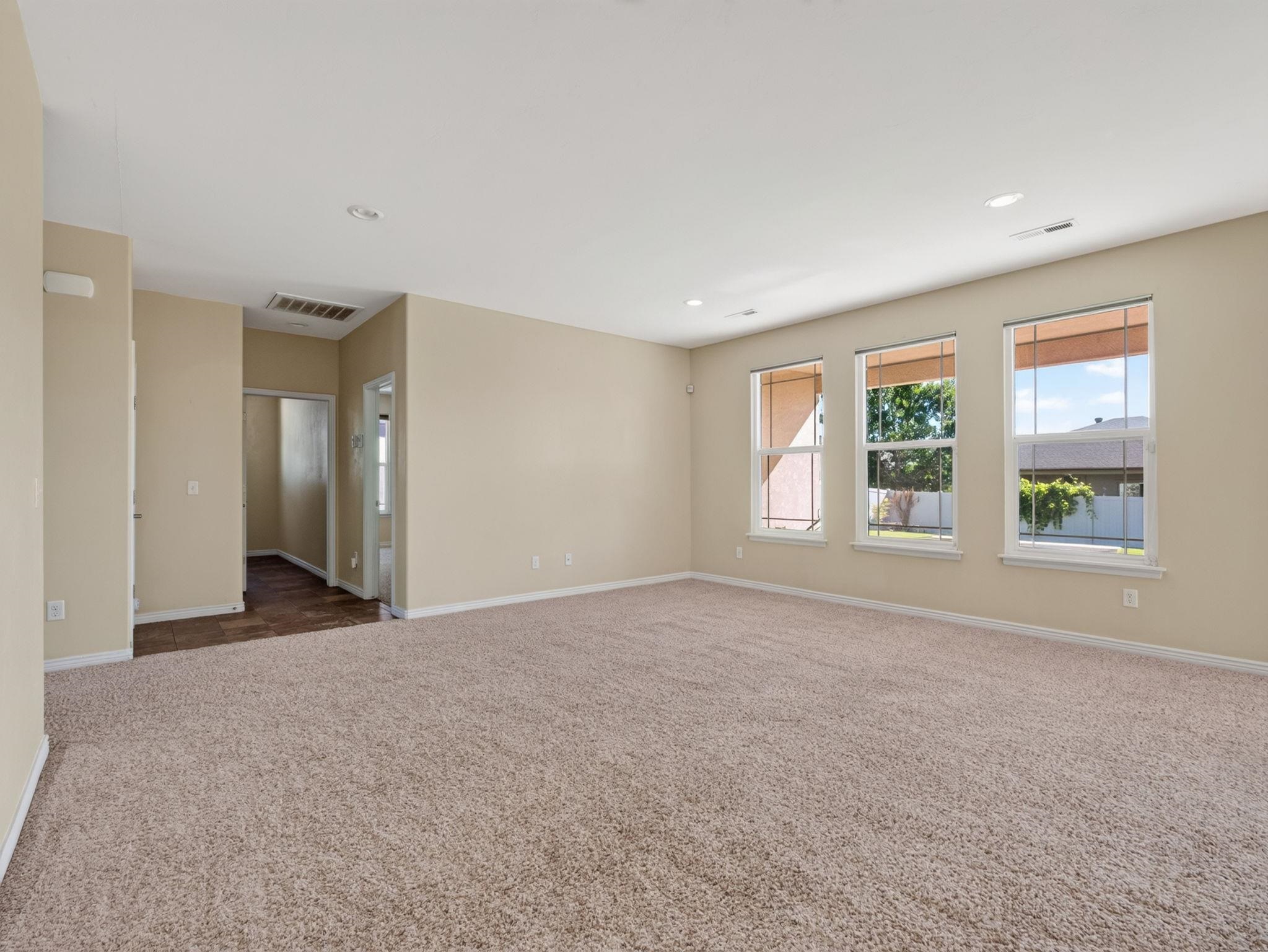 672 Muirfield Drive