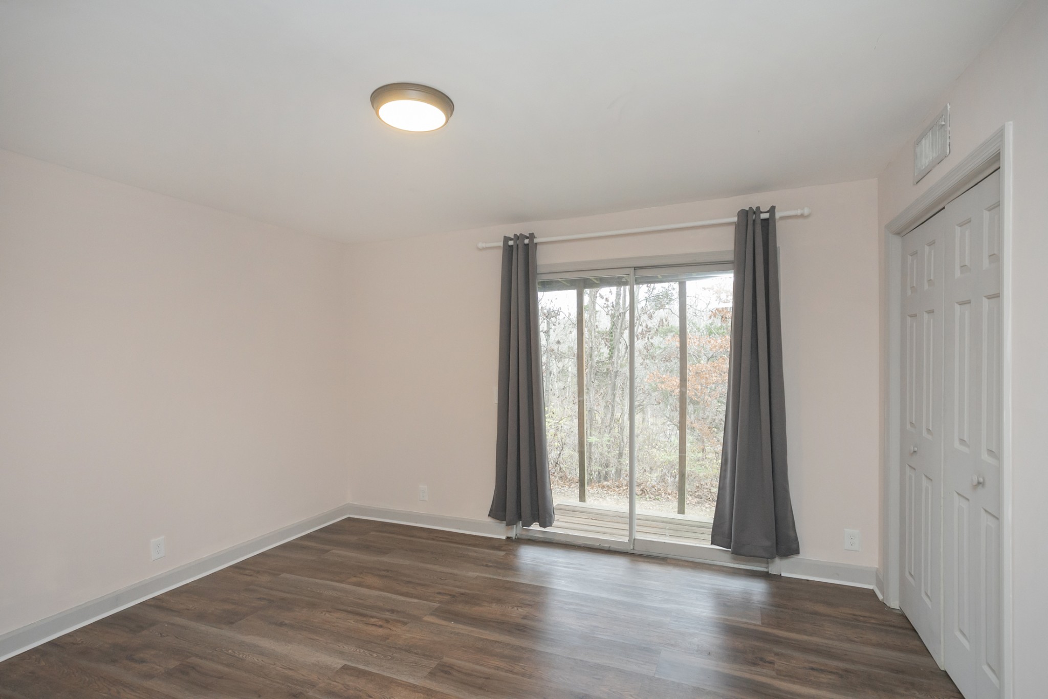 417 Oak Forge Dr