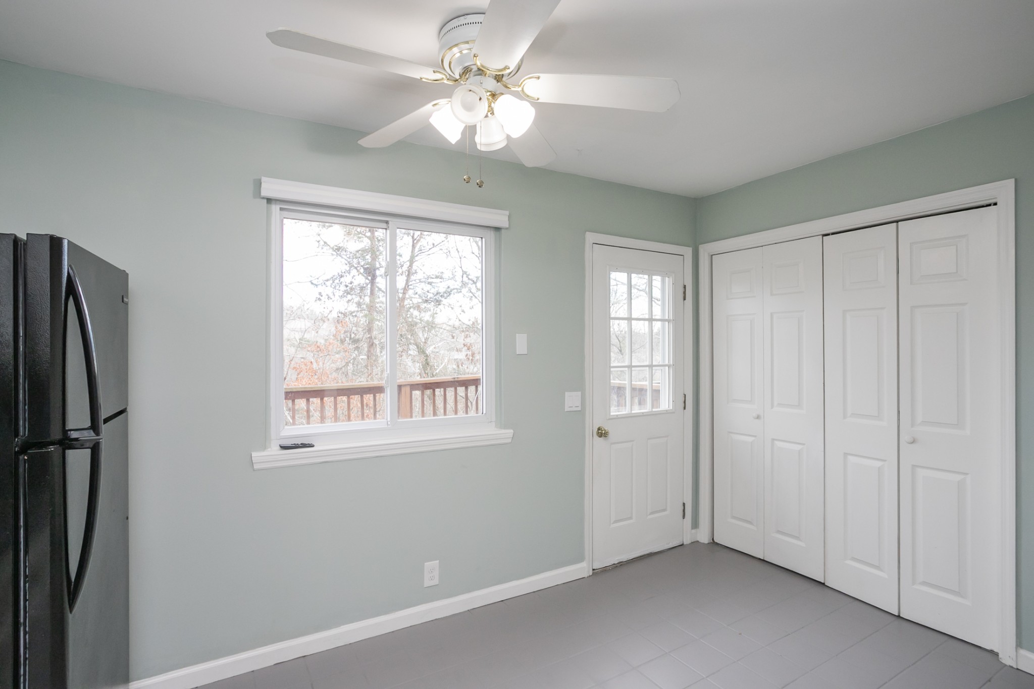 417 Oak Forge Dr