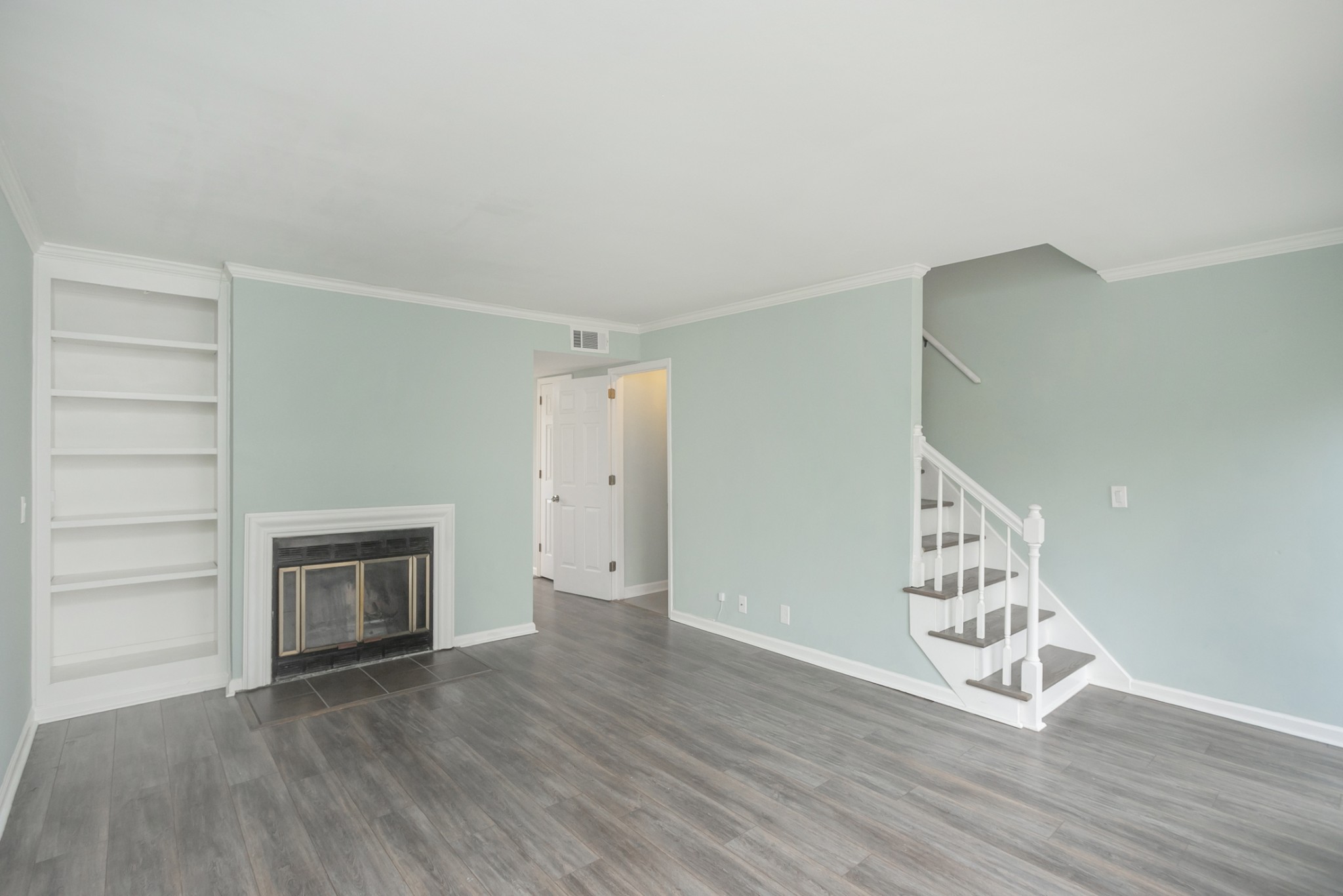 417 Oak Forge Dr